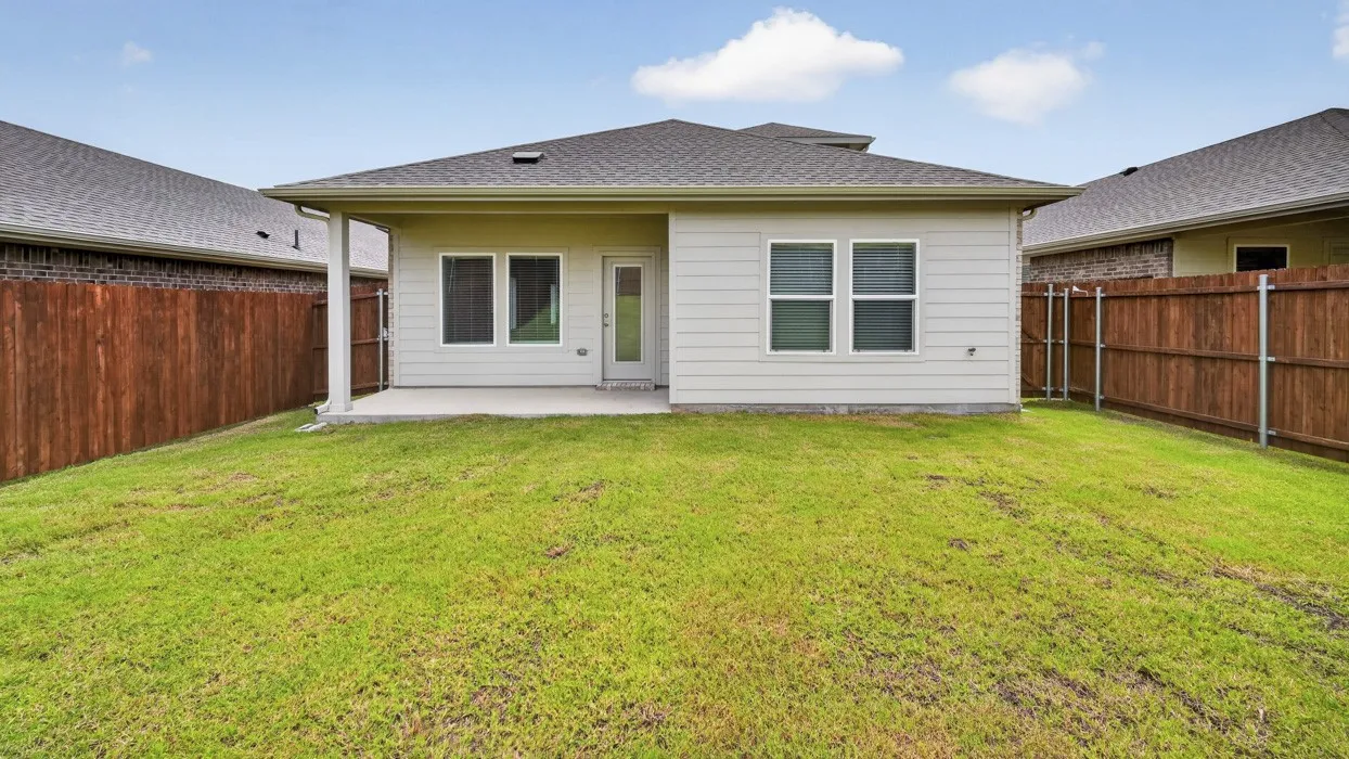 Single Family Residence For Sale in Grayson County , 908 Jefferson Way, Sherman, Texas 75090, 3 Bedroom, 3 Bathroom, 2 Garage spaces, 1,893 Sqft, built in 2025, New Construction - Complete, mls#21255759, Real Estate Agent in Sherman, Homes For Sale in Grayson county, Homes For Sale in Sherman, Realtor in Sherman Texas, Real Estate Brokerage Independent Realty Texas, Luminita Cordes Realtor