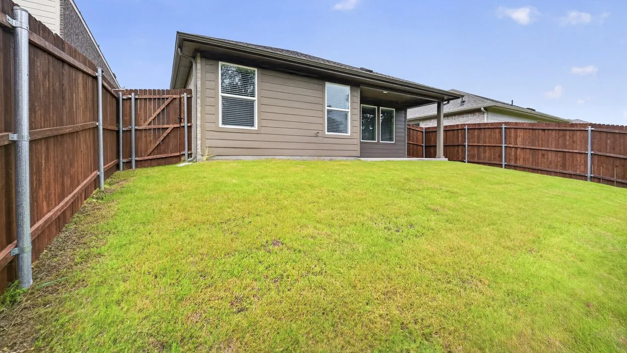 Single Family Residence For Sale in Grayson County , 937 Jefferson Way, Sherman, Texas 75090, 3 Bedroom, 2 Bathroom, 2 Garage spaces, 1,335 Sqft, built in 2025, New Construction - Complete, mls#21255788, Real Estate Agent in Sherman, Homes For Sale in Grayson county, Homes For Sale in Sherman, Realtor in Sherman Texas, Real Estate Brokerage Independent Realty Texas, Luminita Cordes Realtor