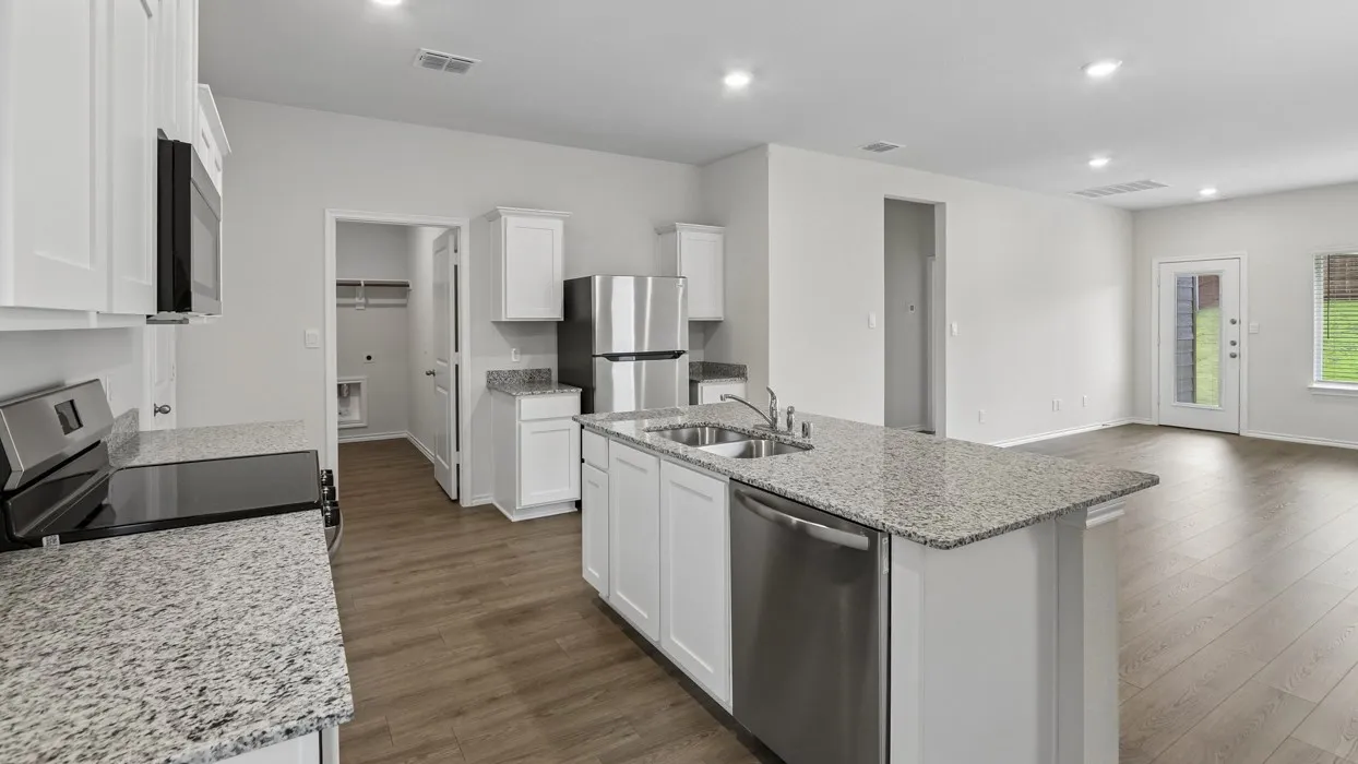 Single Family Residence For Sale in Grayson County , 928 Jefferson Way, Sherman, Texas 75090, 3 Bedroom, 3 Bathroom, 2 Garage spaces, 1,893 Sqft, built in 2025, New Construction - Complete, Price $299,990, mls#21255794, Real Estate Agent in Sherman, Homes For Sale in Grayson county, Homes For Sale in Sherman, Realtor in Sherman Texas, Real Estate Brokerage Independent Realty Texas, Luminita Cordes Realtor