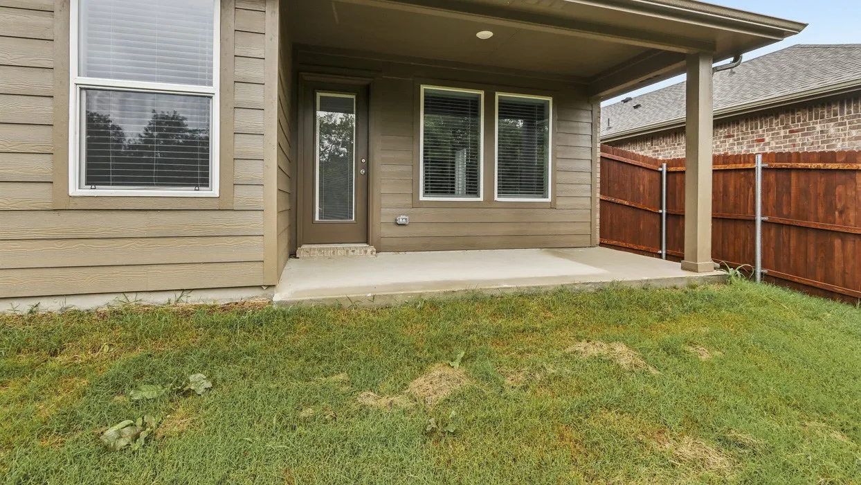 Single Family Residence For Sale in Grayson County , 913 Jefferson Way, Sherman, Texas 75090, 3 Bedroom, 2 Bathroom, 2 Garage spaces, 1,335 Sqft, built in 2025, New Construction - Complete, mls#21255805, Real Estate Agent in Sherman, Homes For Sale in Grayson county, Homes For Sale in Sherman, Realtor in Sherman Texas, Real Estate Brokerage Independent Realty Texas, Luminita Cordes Realtor