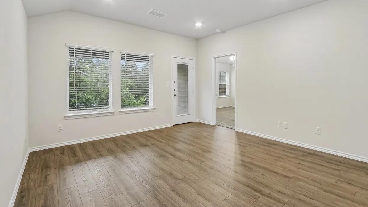 Single Family Residence For Sale in Grayson County , 913 Jefferson Way, Sherman, Texas 75090, 3 Bedroom, 2 Bathroom, 2 Garage spaces, 1,335 Sqft, built in 2025, New Construction - Complete, mls#21255805, Real Estate Agent in Sherman, Homes For Sale in Grayson county, Homes For Sale in Sherman, Realtor in Sherman Texas, Real Estate Brokerage Independent Realty Texas, Luminita Cordes Realtor
