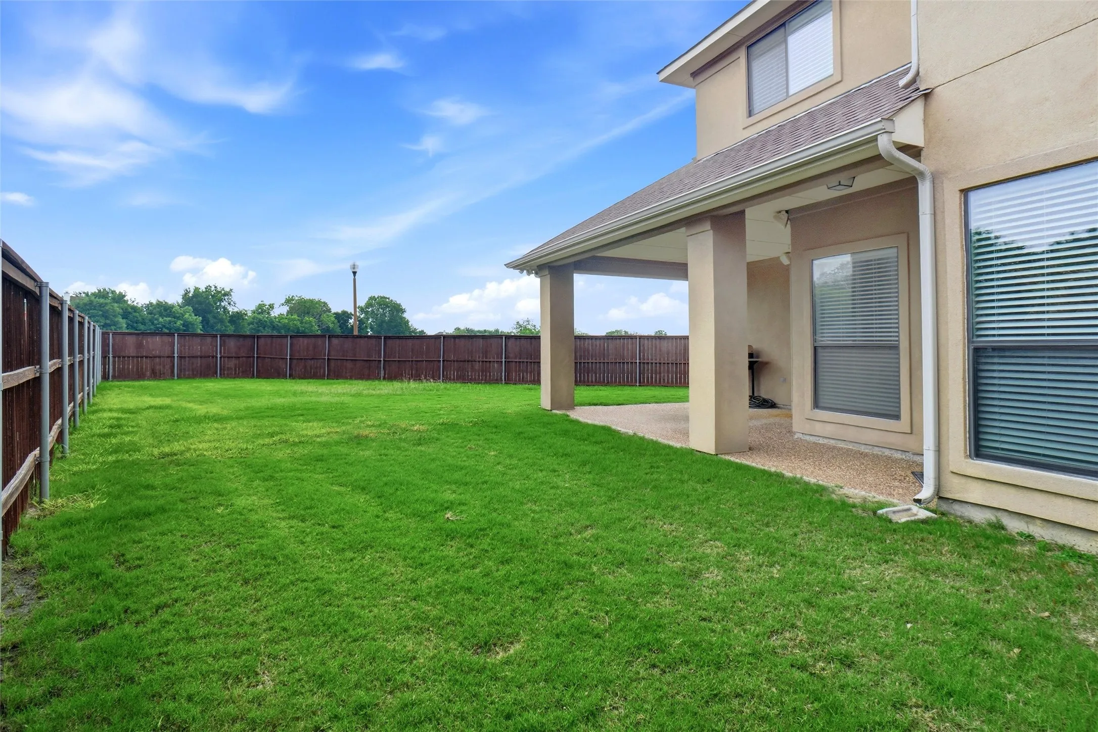 Single Family Residence For Sale in Denton County , 316 Vickery Way, Denton, Texas 76210, 5 Bedroom, 3 Bathroom, 2 Garage spaces, 3,391 Sqft, built in 2006, mls#21255810, Real Estate Agent in Denton, Homes For Sale in Denton county, Homes For Sale in Denton, Realtor in Denton Texas, Real Estate Brokerage Independent Realty Texas, Luminita Cordes Realtor