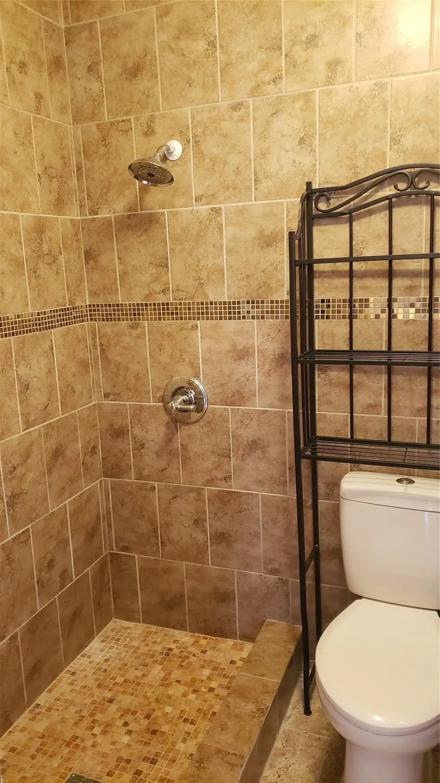 Condominium For Sale in Dallas County , 11311 Audelia Road 175, Dallas, Texas 75243, 2 Bedroom, 3 Bathroom, Garage spaces, 1,054 Sqft, built in 1981, Price $146,500, mls#21253456, Real Estate Agent in Dallas, Homes For Sale in Dallas county, Homes For Sale in Dallas, Realtor in Dallas Texas, Real Estate Brokerage Independent Realty Texas, Luminita Cordes Realtor