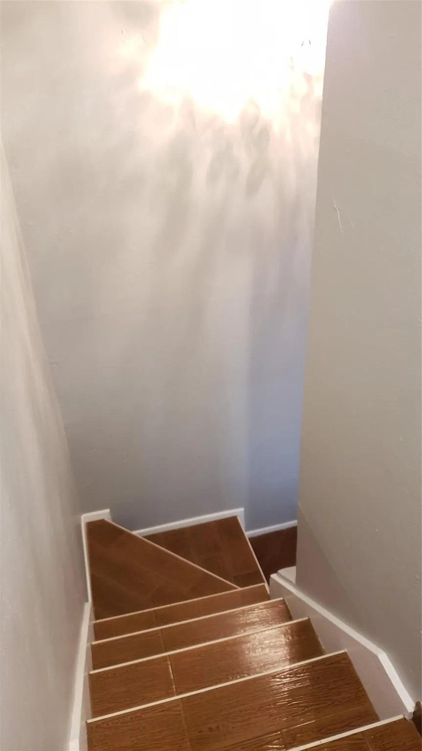 Condominium For Sale in Dallas County , 11311 Audelia Road 175, Dallas, Texas 75243, 2 Bedroom, 3 Bathroom, Garage spaces, 1,054 Sqft, built in 1981, Price $146,500, mls#21253456, Real Estate Agent in Dallas, Homes For Sale in Dallas county, Homes For Sale in Dallas, Realtor in Dallas Texas, Real Estate Brokerage Independent Realty Texas, Luminita Cordes Realtor