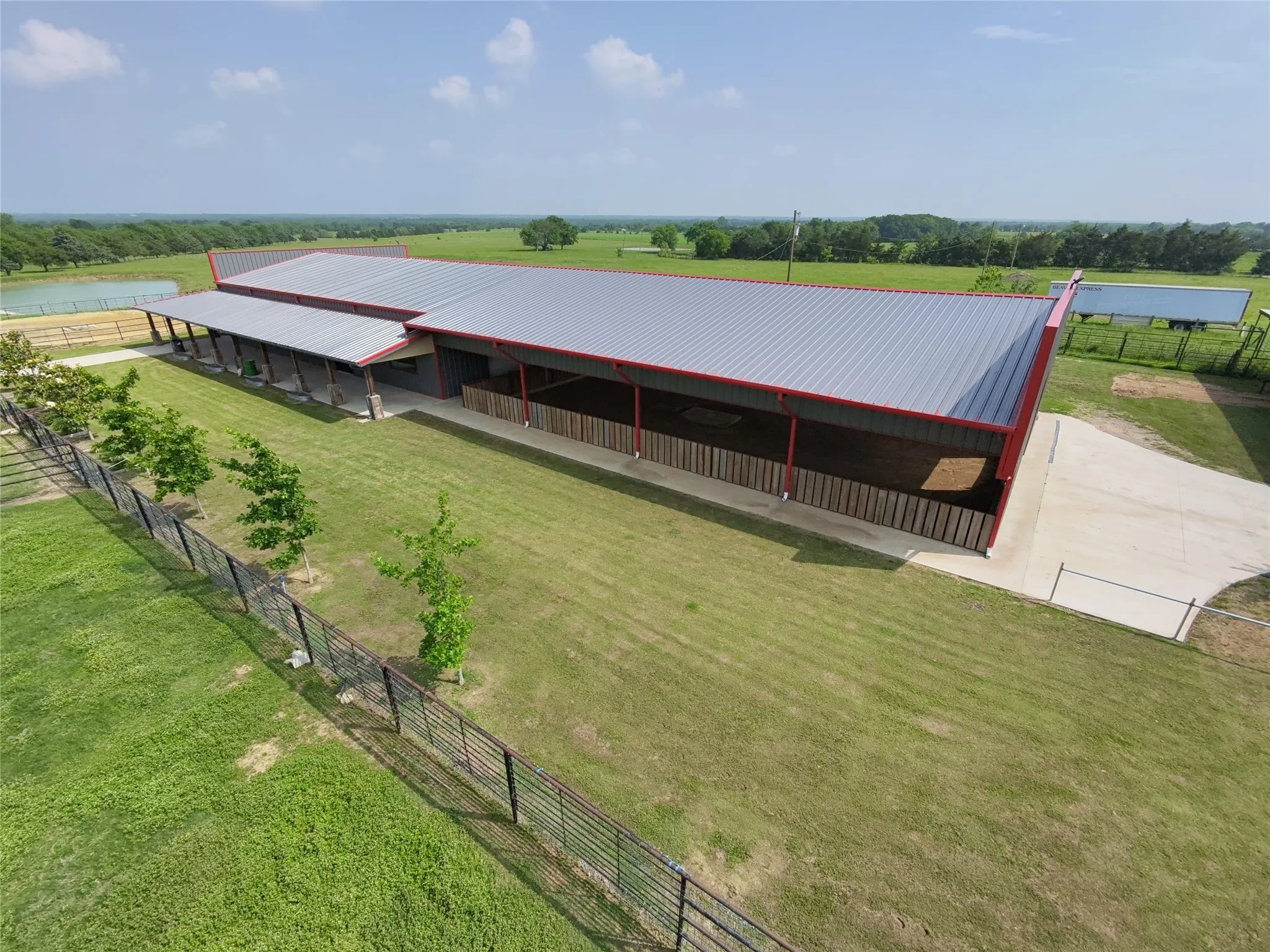 Farm For Sale in Hunt County , 163 County Road 3106, Campbell, Texas 75422, 3 Bedroom, 3 Bathroom, Garage spaces, 2,500 Sqft, built in 1998, mls#21255819, Real Estate Agent in Campbell, Homes For Sale in Hunt county, Homes For Sale in Campbell, Realtor in Campbell Texas, Real Estate Brokerage Independent Realty Texas, Luminita Cordes Realtor