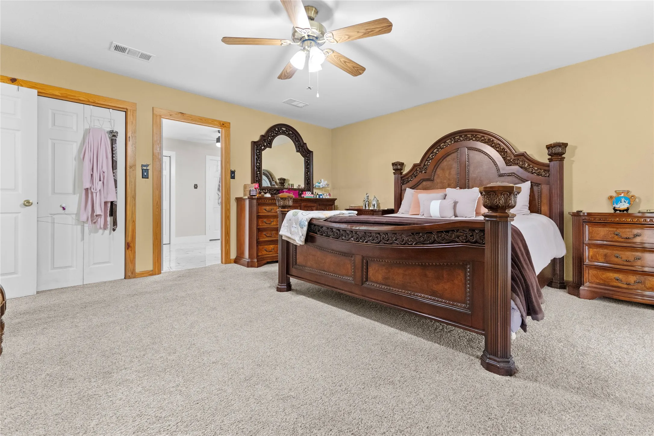 Farm For Sale in Hunt County , 163 County Road 3106, Campbell, Texas 75422, 3 Bedroom, 3 Bathroom, Garage spaces, 2,500 Sqft, built in 1998, mls#21255819, Real Estate Agent in Campbell, Homes For Sale in Hunt county, Homes For Sale in Campbell, Realtor in Campbell Texas, Real Estate Brokerage Independent Realty Texas, Luminita Cordes Realtor