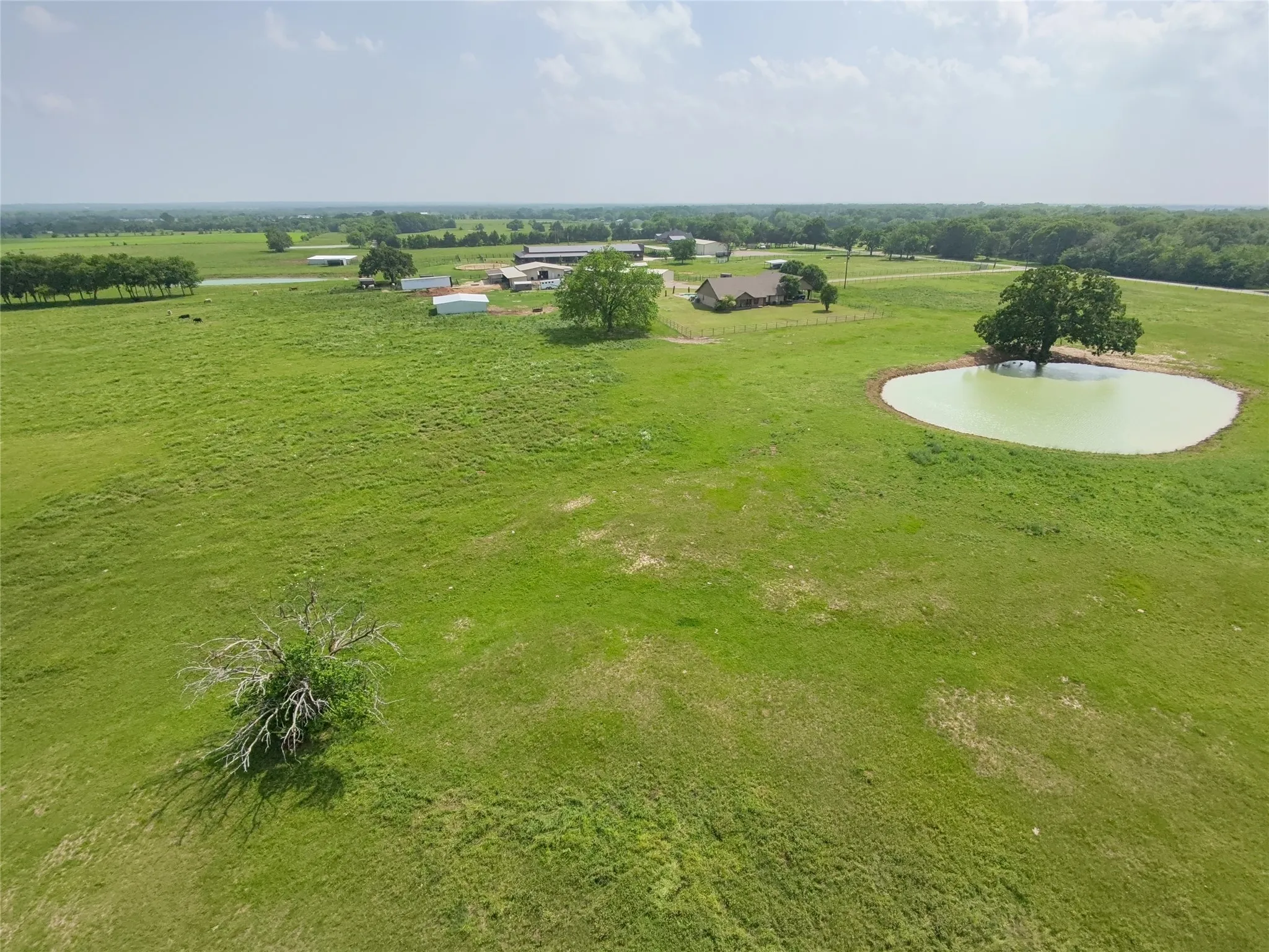 Farm For Sale in Hunt County , 163 County Road 3106, Campbell, Texas 75422, 3 Bedroom, 3 Bathroom, Garage spaces, 2,500 Sqft, built in 1998, mls#21255819, Real Estate Agent in Campbell, Homes For Sale in Hunt county, Homes For Sale in Campbell, Realtor in Campbell Texas, Real Estate Brokerage Independent Realty Texas, Luminita Cordes Realtor