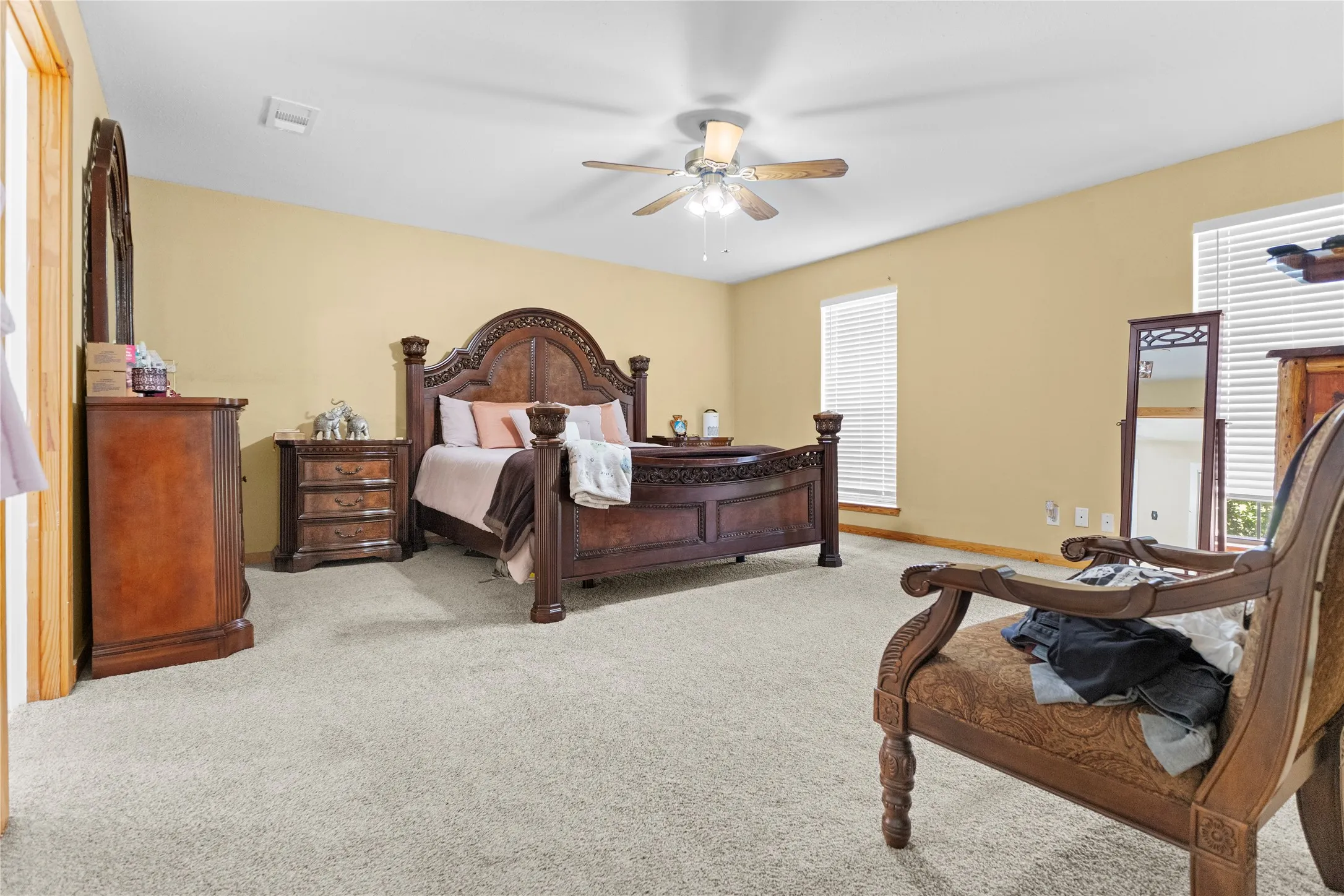 Farm For Sale in Hunt County , 163 County Road 3106, Campbell, Texas 75422, 3 Bedroom, 3 Bathroom, Garage spaces, 2,500 Sqft, built in 1998, mls#21255819, Real Estate Agent in Campbell, Homes For Sale in Hunt county, Homes For Sale in Campbell, Realtor in Campbell Texas, Real Estate Brokerage Independent Realty Texas, Luminita Cordes Realtor