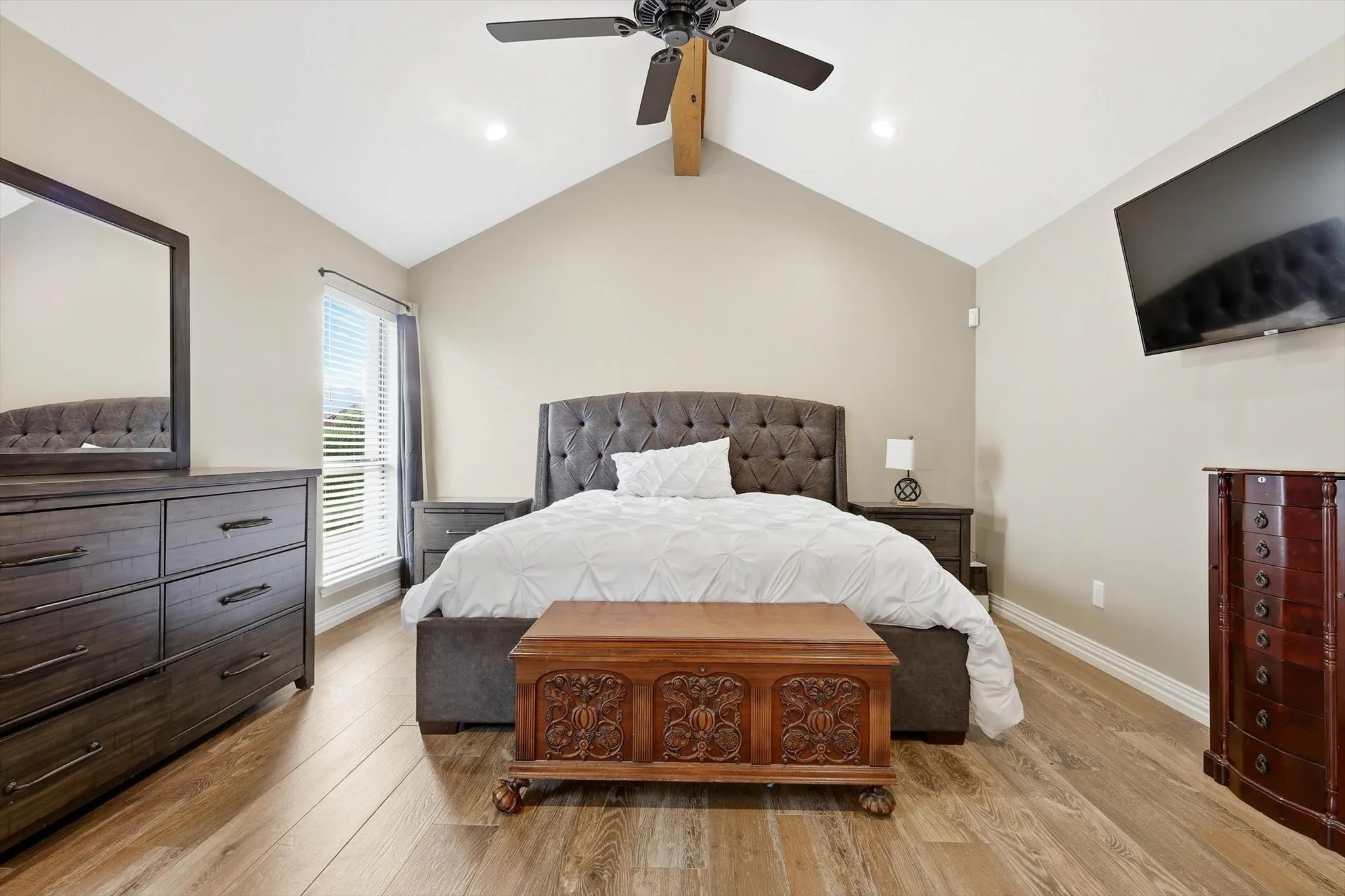 Single Family Residence For Sale in Dallas County , 1810 Apache Trail, Mesquite, Texas 75149, 3 Bedroom, 2 Bathroom, Garage spaces, 2,225 Sqft, built in 1987, mls#21255590, Real Estate Agent in Mesquite, Homes For Sale in Dallas county, Homes For Sale in Mesquite, Realtor in Mesquite Texas, Real Estate Brokerage Independent Realty Texas, Luminita Cordes Realtor