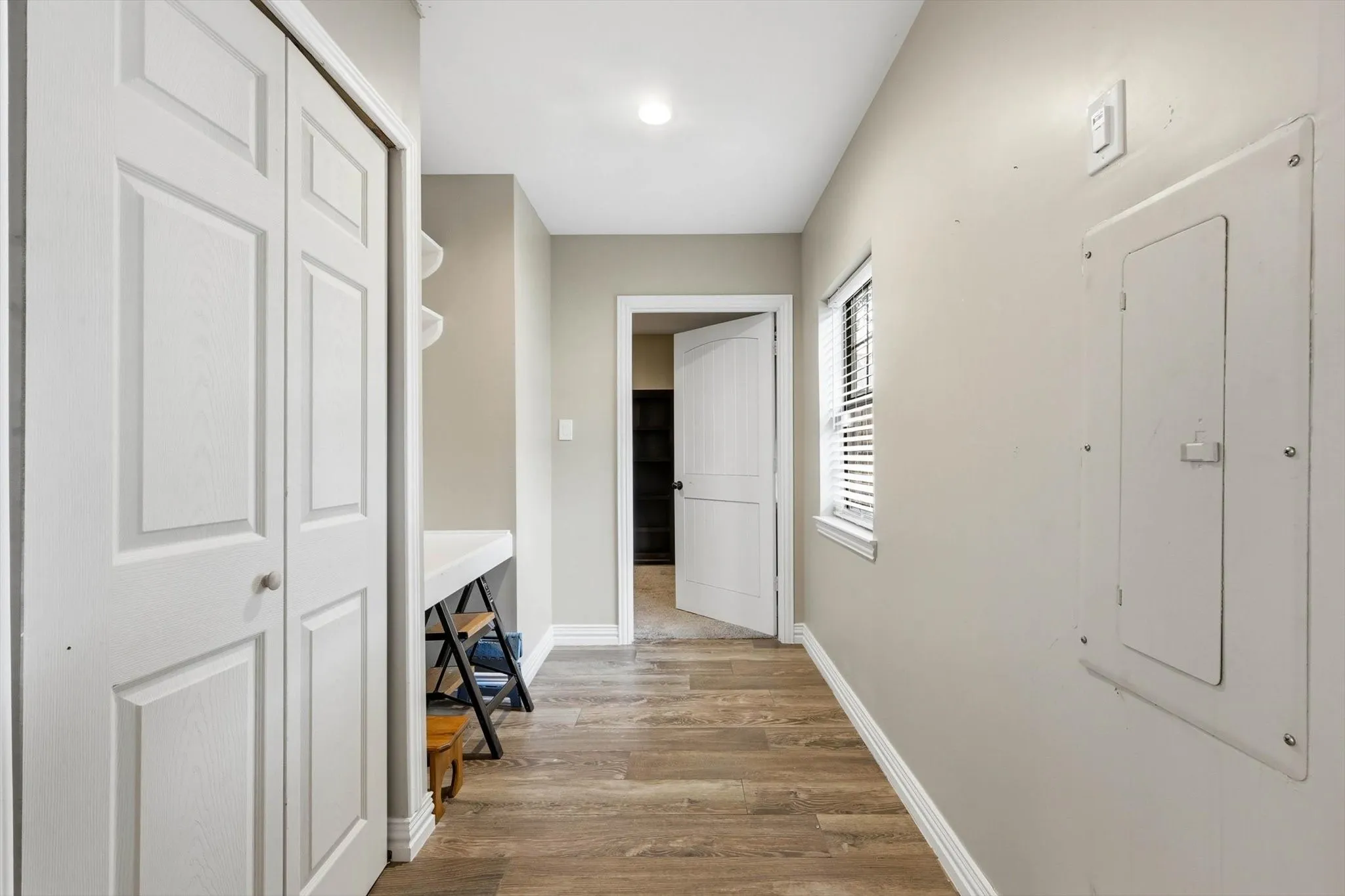 Single Family Residence For Sale in Dallas County , 1810 Apache Trail, Mesquite, Texas 75149, 3 Bedroom, 2 Bathroom, Garage spaces, 2,225 Sqft, built in 1987, mls#21255590, Real Estate Agent in Mesquite, Homes For Sale in Dallas county, Homes For Sale in Mesquite, Realtor in Mesquite Texas, Real Estate Brokerage Independent Realty Texas, Luminita Cordes Realtor