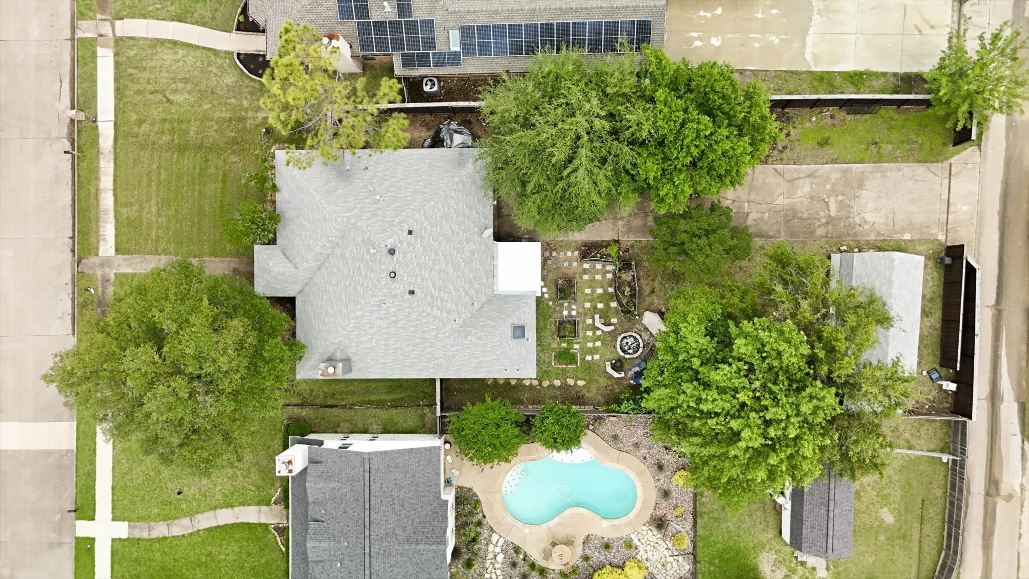 Single Family Residence For Sale in Dallas County , 1810 Apache Trail, Mesquite, Texas 75149, 3 Bedroom, 2 Bathroom, Garage spaces, 2,225 Sqft, built in 1987, mls#21255590, Real Estate Agent in Mesquite, Homes For Sale in Dallas county, Homes For Sale in Mesquite, Realtor in Mesquite Texas, Real Estate Brokerage Independent Realty Texas, Luminita Cordes Realtor