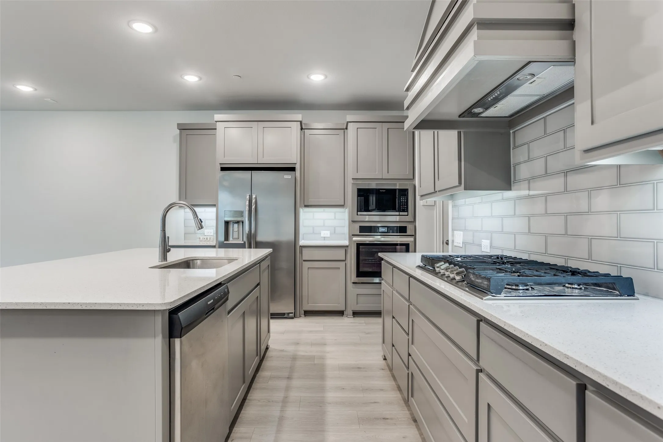 Townhouse For Sale in Collin County , 1971 Newman Avenue, Allen, Texas 75013, 3 Bedroom, 3 Bathroom, 2 Garage spaces, 2,159 Sqft, built in 2023, Preowned, mls#21251116, Real Estate Agent in Allen, Homes For Sale in Collin county, Homes For Sale in Allen, Realtor in Allen Texas, Real Estate Brokerage Independent Realty Texas, Luminita Cordes Realtor