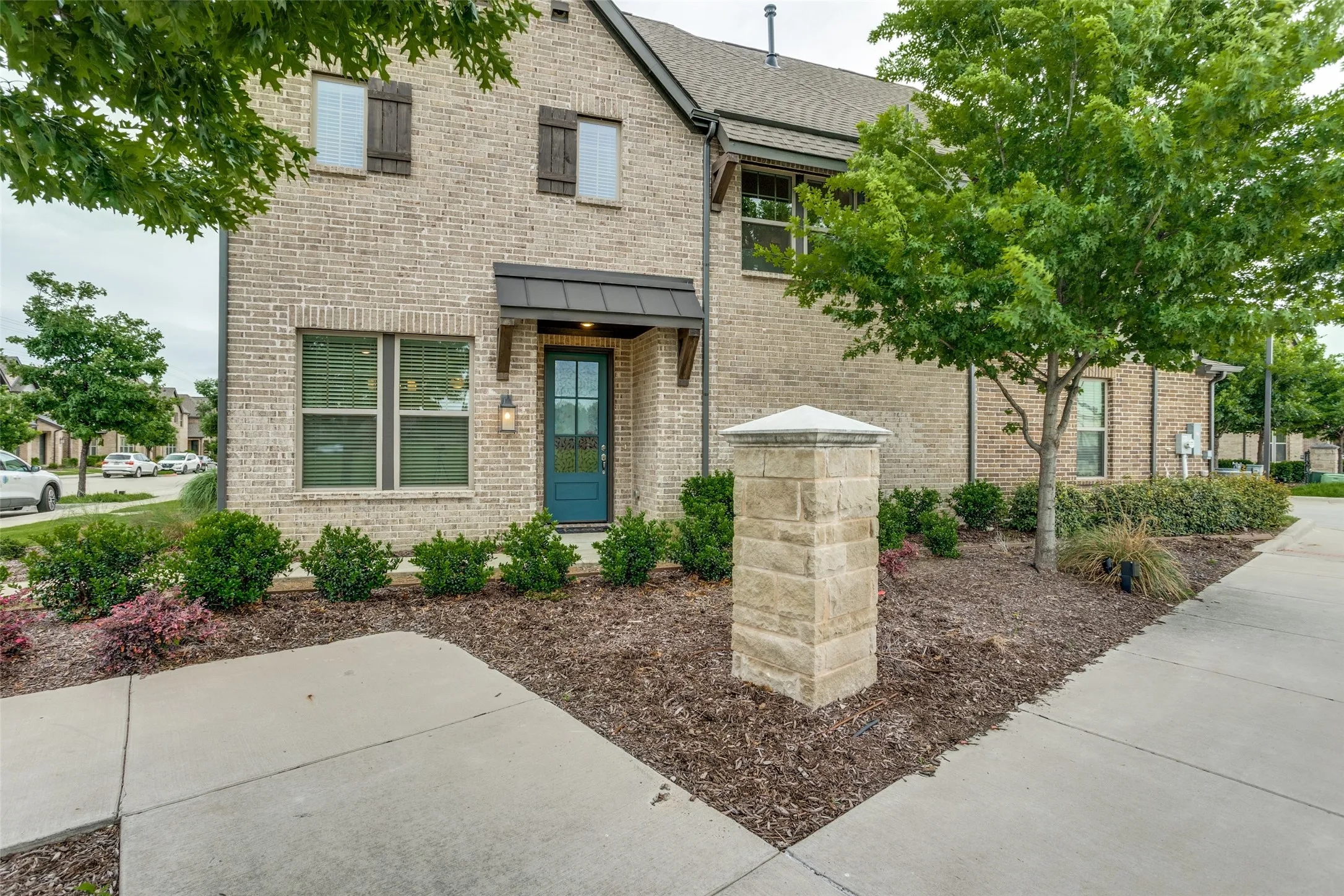 Townhouse For Sale in Collin County , 1971 Newman Avenue, Allen, Texas 75013, 3 Bedroom, 3 Bathroom, 2 Garage spaces, 2,159 Sqft, built in 2023, Preowned, mls#21251116, Real Estate Agent in Allen, Homes For Sale in Collin county, Homes For Sale in Allen, Realtor in Allen Texas, Real Estate Brokerage Independent Realty Texas, Luminita Cordes Realtor