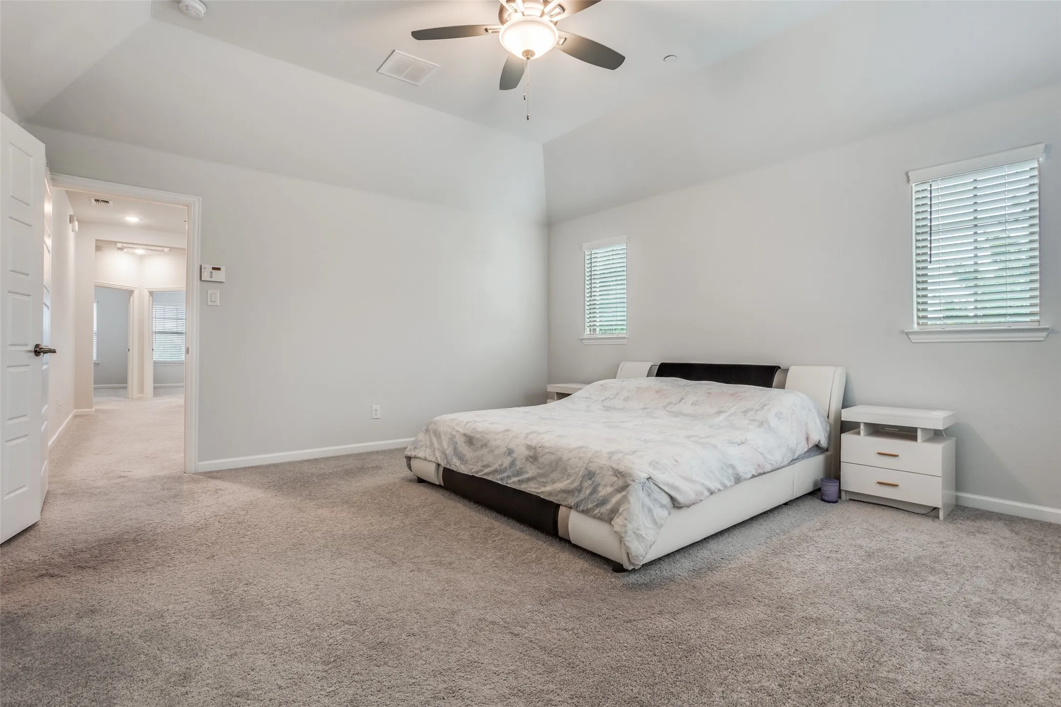 Townhouse For Sale in Collin County , 1971 Newman Avenue, Allen, Texas 75013, 3 Bedroom, 3 Bathroom, 2 Garage spaces, 2,159 Sqft, built in 2023, Preowned, mls#21251116, Real Estate Agent in Allen, Homes For Sale in Collin county, Homes For Sale in Allen, Realtor in Allen Texas, Real Estate Brokerage Independent Realty Texas, Luminita Cordes Realtor