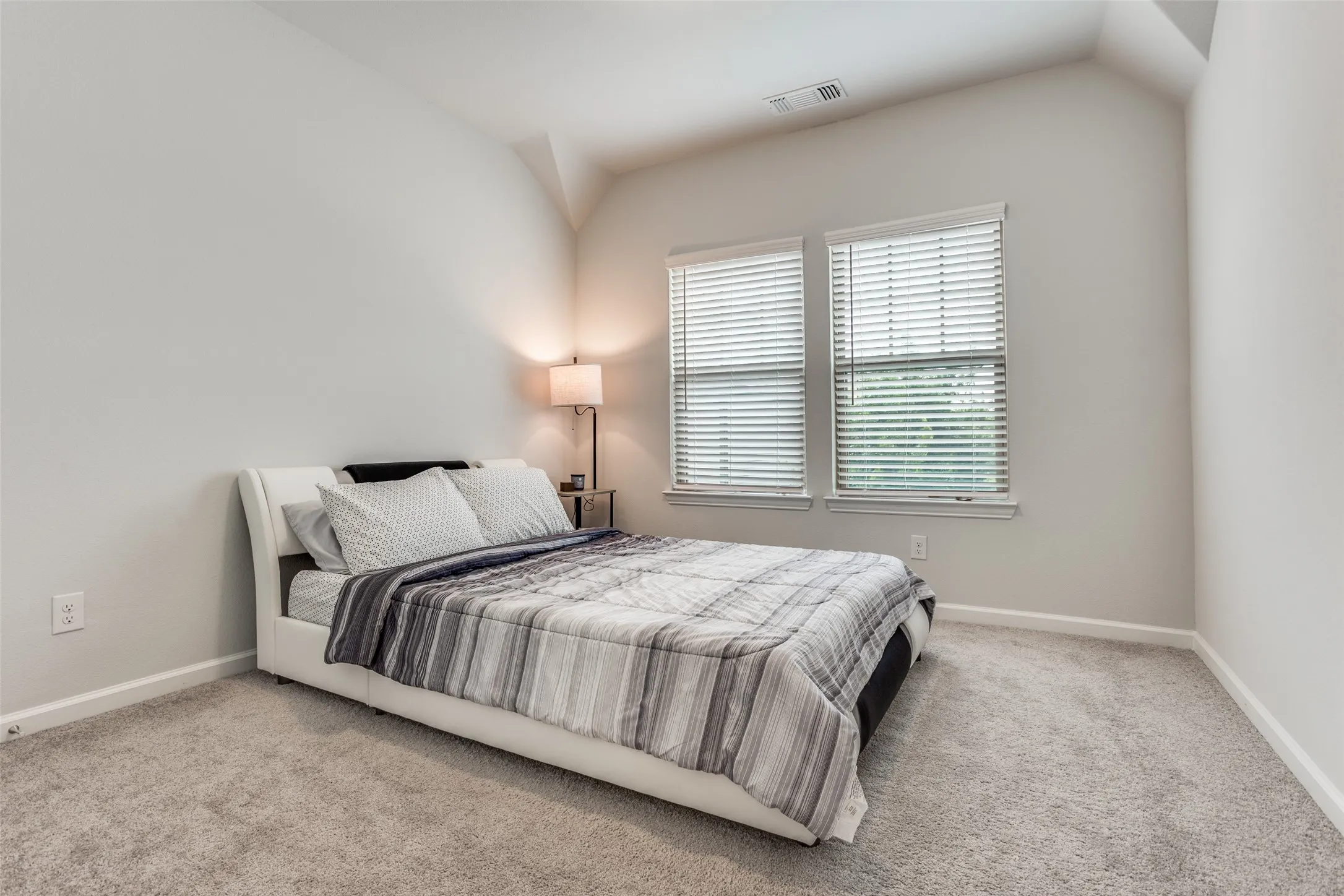 Townhouse For Sale in Collin County , 1971 Newman Avenue, Allen, Texas 75013, 3 Bedroom, 3 Bathroom, 2 Garage spaces, 2,159 Sqft, built in 2023, Preowned, mls#21251116, Real Estate Agent in Allen, Homes For Sale in Collin county, Homes For Sale in Allen, Realtor in Allen Texas, Real Estate Brokerage Independent Realty Texas, Luminita Cordes Realtor