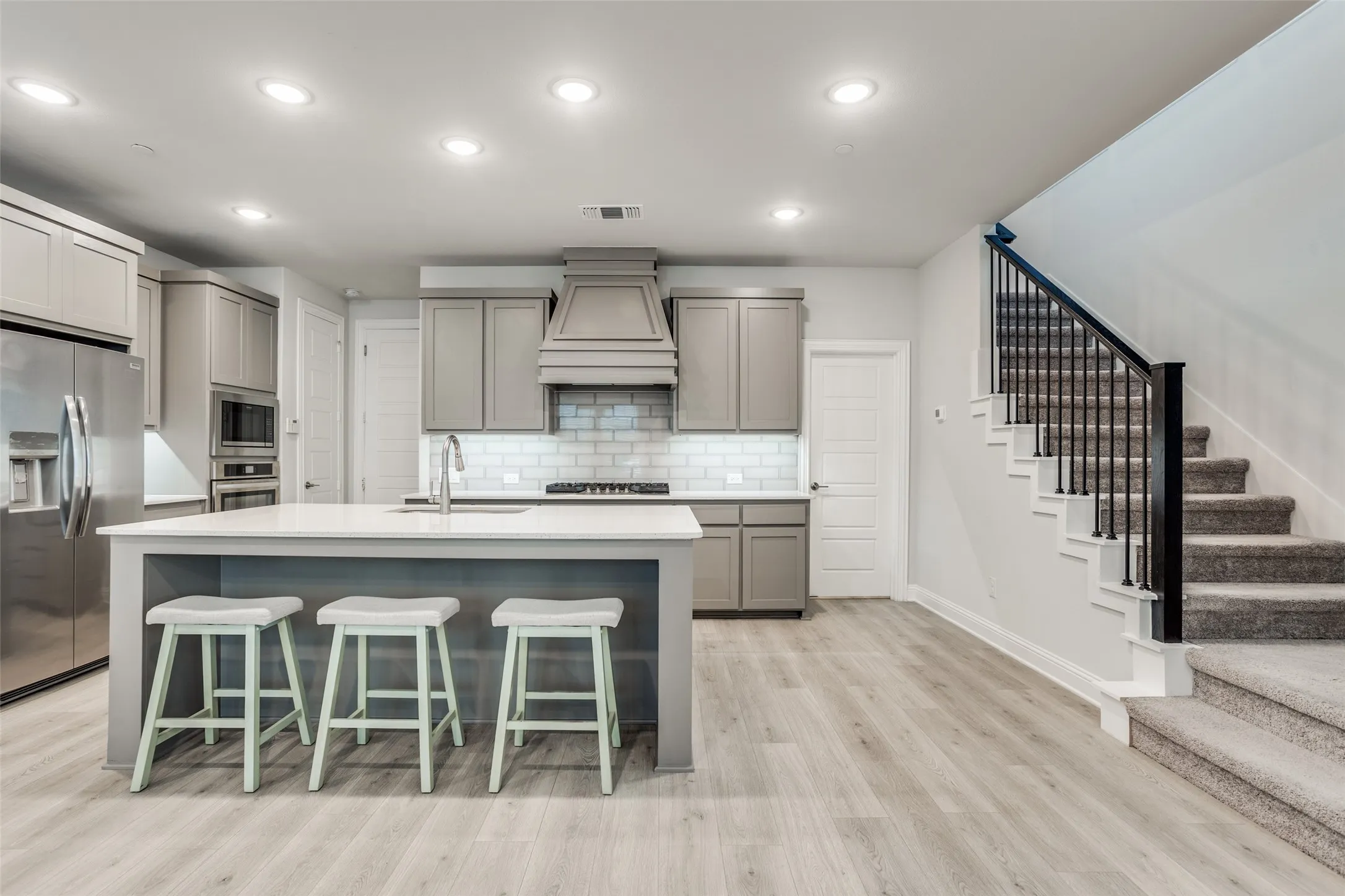Townhouse For Sale in Collin County , 1971 Newman Avenue, Allen, Texas 75013, 3 Bedroom, 3 Bathroom, 2 Garage spaces, 2,159 Sqft, built in 2023, Preowned, mls#21251116, Real Estate Agent in Allen, Homes For Sale in Collin county, Homes For Sale in Allen, Realtor in Allen Texas, Real Estate Brokerage Independent Realty Texas, Luminita Cordes Realtor