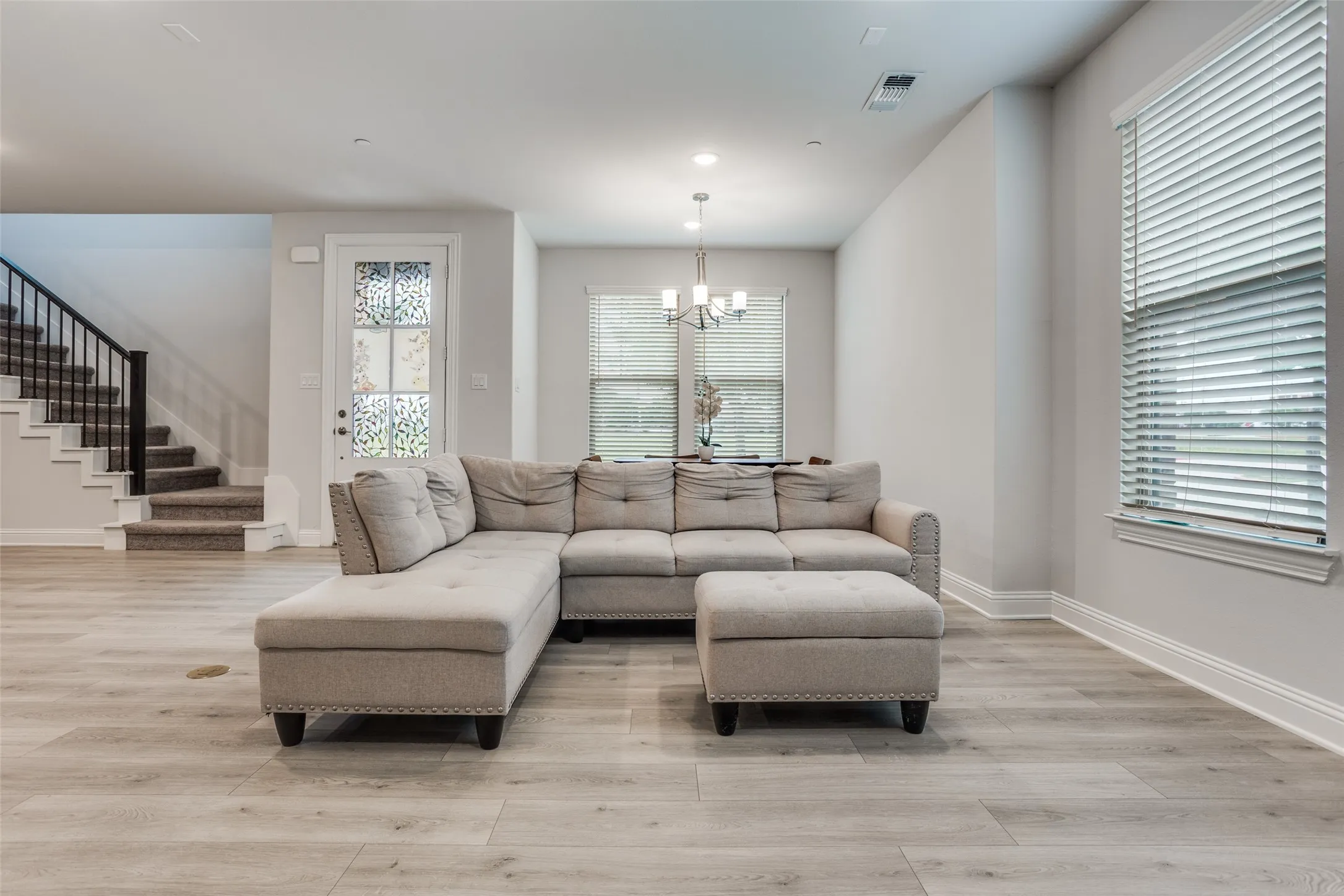 Townhouse For Sale in Collin County , 1971 Newman Avenue, Allen, Texas 75013, 3 Bedroom, 3 Bathroom, 2 Garage spaces, 2,159 Sqft, built in 2023, Preowned, mls#21251116, Real Estate Agent in Allen, Homes For Sale in Collin county, Homes For Sale in Allen, Realtor in Allen Texas, Real Estate Brokerage Independent Realty Texas, Luminita Cordes Realtor