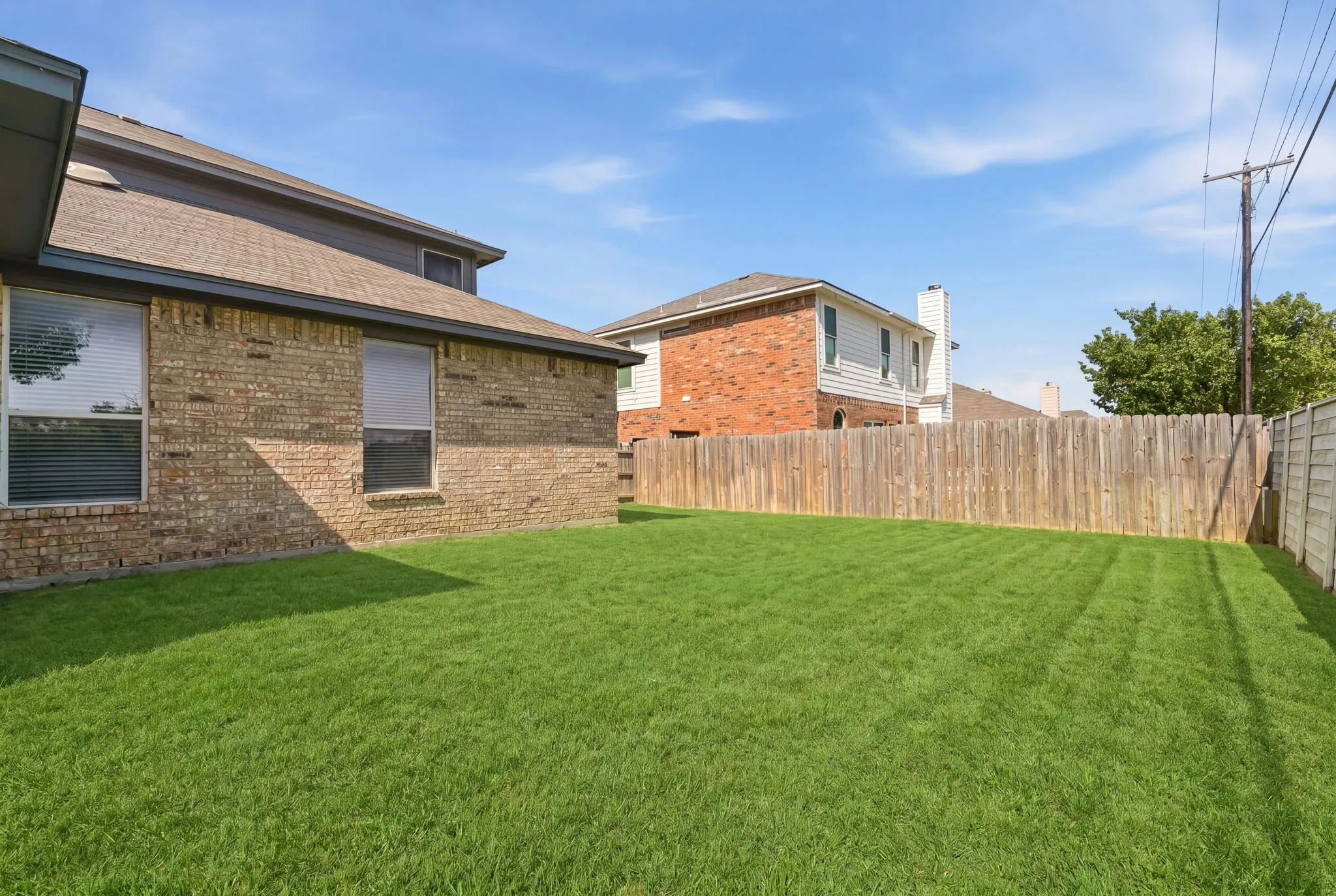 Single Family Residence For Sale in Denton County , 420 Goodnight Trail, Justin, Texas 76247, 4 Bedrooms, 3 Bathrooms, 2 Garage spaces, 2,314 Sqft, built in 2002, Preowned, Price $385,000, mls#21254576, Real Estate Agent in Justin, Homes For Sale in Denton county, Homes For Sale in Justin, Realtor in Justin Texas, Real Estate Brokerage Independent Realty Texas, Luminita Cordes Realtor