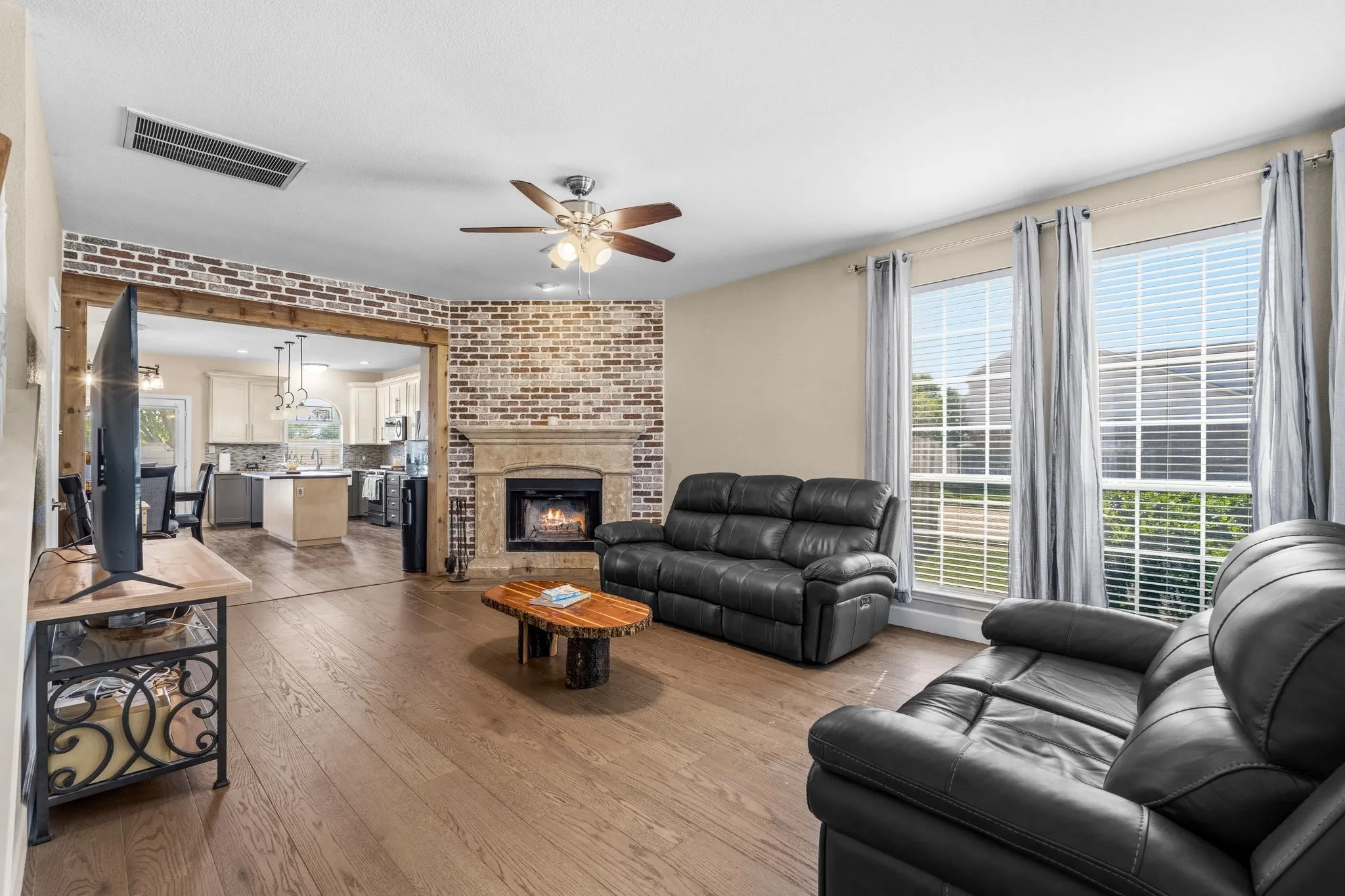 Single Family Residence For Sale in Denton County , 420 Goodnight Trail, Justin, Texas 76247, 4 Bedrooms, 3 Bathrooms, 2 Garage spaces, 2,314 Sqft, built in 2002, Preowned, Price $385,000, mls#21254576, Real Estate Agent in Justin, Homes For Sale in Denton county, Homes For Sale in Justin, Realtor in Justin Texas, Real Estate Brokerage Independent Realty Texas, Luminita Cordes Realtor