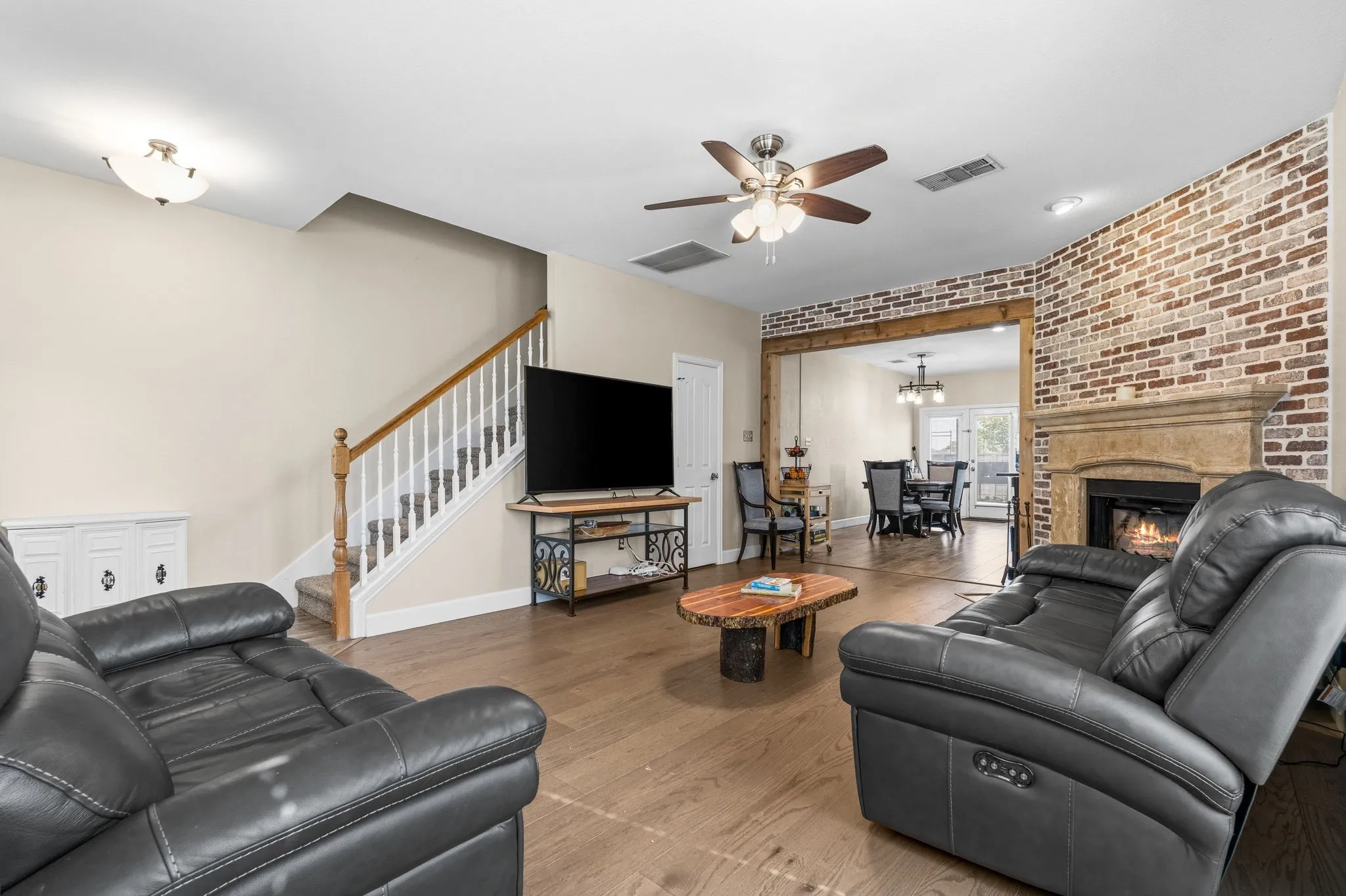 Single Family Residence For Sale in Denton County , 420 Goodnight Trail, Justin, Texas 76247, 4 Bedrooms, 3 Bathrooms, 2 Garage spaces, 2,314 Sqft, built in 2002, Preowned, Price $385,000, mls#21254576, Real Estate Agent in Justin, Homes For Sale in Denton county, Homes For Sale in Justin, Realtor in Justin Texas, Real Estate Brokerage Independent Realty Texas, Luminita Cordes Realtor