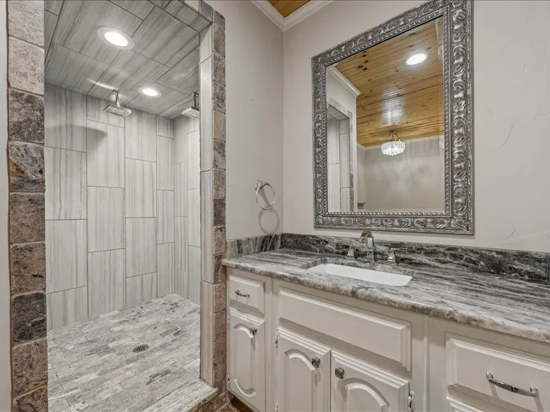 Single Family Residence For Sale in Mc Lennan County , 1072 Chapman Road, Crawford, Texas 76638, 3 Bedroom, 4 Bathroom, 3 Garage spaces, 2,935 Sqft, built in 1991, mls#21251981, Real Estate Agent in Crawford, Homes For Sale in Mc Lennan county, Homes For Sale in Crawford, Realtor in Crawford Texas, Real Estate Brokerage Independent Realty Texas, Luminita Cordes Realtor