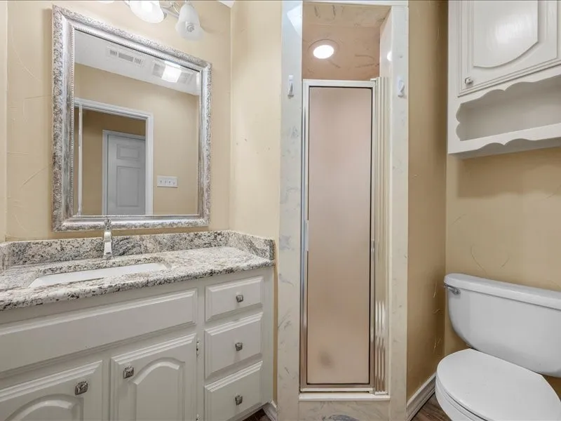 Single Family Residence For Sale in Mc Lennan County , 1072 Chapman Road, Crawford, Texas 76638, 3 Bedroom, 4 Bathroom, 3 Garage spaces, 2,935 Sqft, built in 1991, mls#21251981, Real Estate Agent in Crawford, Homes For Sale in Mc Lennan county, Homes For Sale in Crawford, Realtor in Crawford Texas, Real Estate Brokerage Independent Realty Texas, Luminita Cordes Realtor