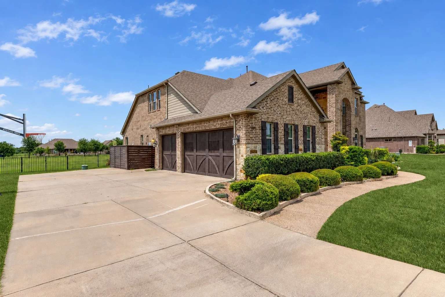 Single Family Residence For Sale in Collin County , 1960 Tapadero Lane, Celina, Texas 75009, 5 Bedroom, 5 Bathroom, 3 Garage spaces, 4,135 Sqft, built in 2015, mls#21254086, Real Estate Agent in Celina, Homes For Sale in Collin county, Homes For Sale in Celina, Realtor in Celina Texas, Real Estate Brokerage Independent Realty Texas, Luminita Cordes Realtor