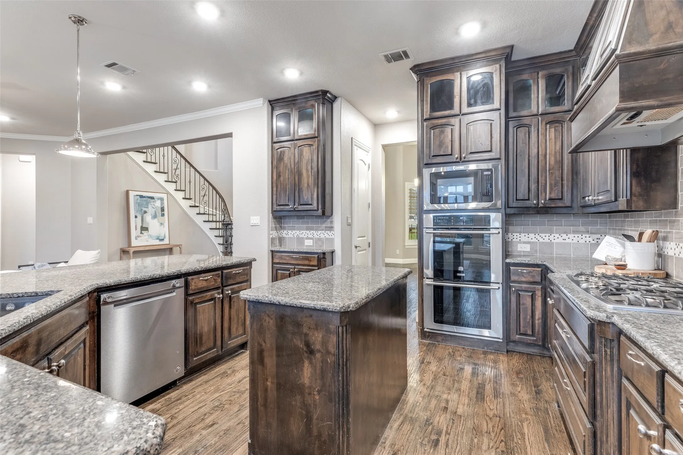 Single Family Residence For Sale in Collin County , 1960 Tapadero Lane, Celina, Texas 75009, 5 Bedroom, 5 Bathroom, 3 Garage spaces, 4,135 Sqft, built in 2015, mls#21254086, Real Estate Agent in Celina, Homes For Sale in Collin county, Homes For Sale in Celina, Realtor in Celina Texas, Real Estate Brokerage Independent Realty Texas, Luminita Cordes Realtor