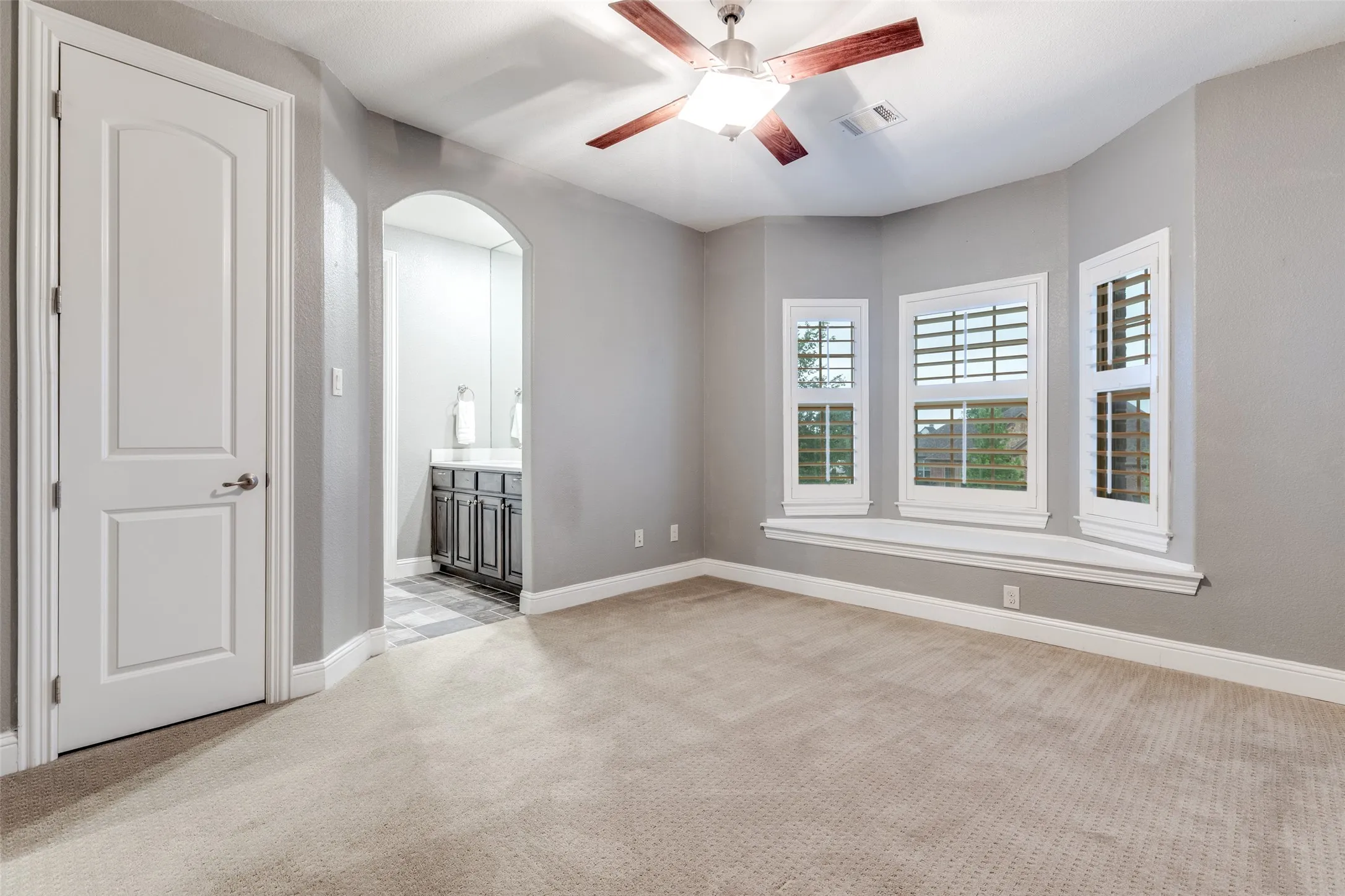 Single Family Residence For Sale in Collin County , 1960 Tapadero Lane, Celina, Texas 75009, 5 Bedroom, 5 Bathroom, 3 Garage spaces, 4,135 Sqft, built in 2015, mls#21254086, Real Estate Agent in Celina, Homes For Sale in Collin county, Homes For Sale in Celina, Realtor in Celina Texas, Real Estate Brokerage Independent Realty Texas, Luminita Cordes Realtor