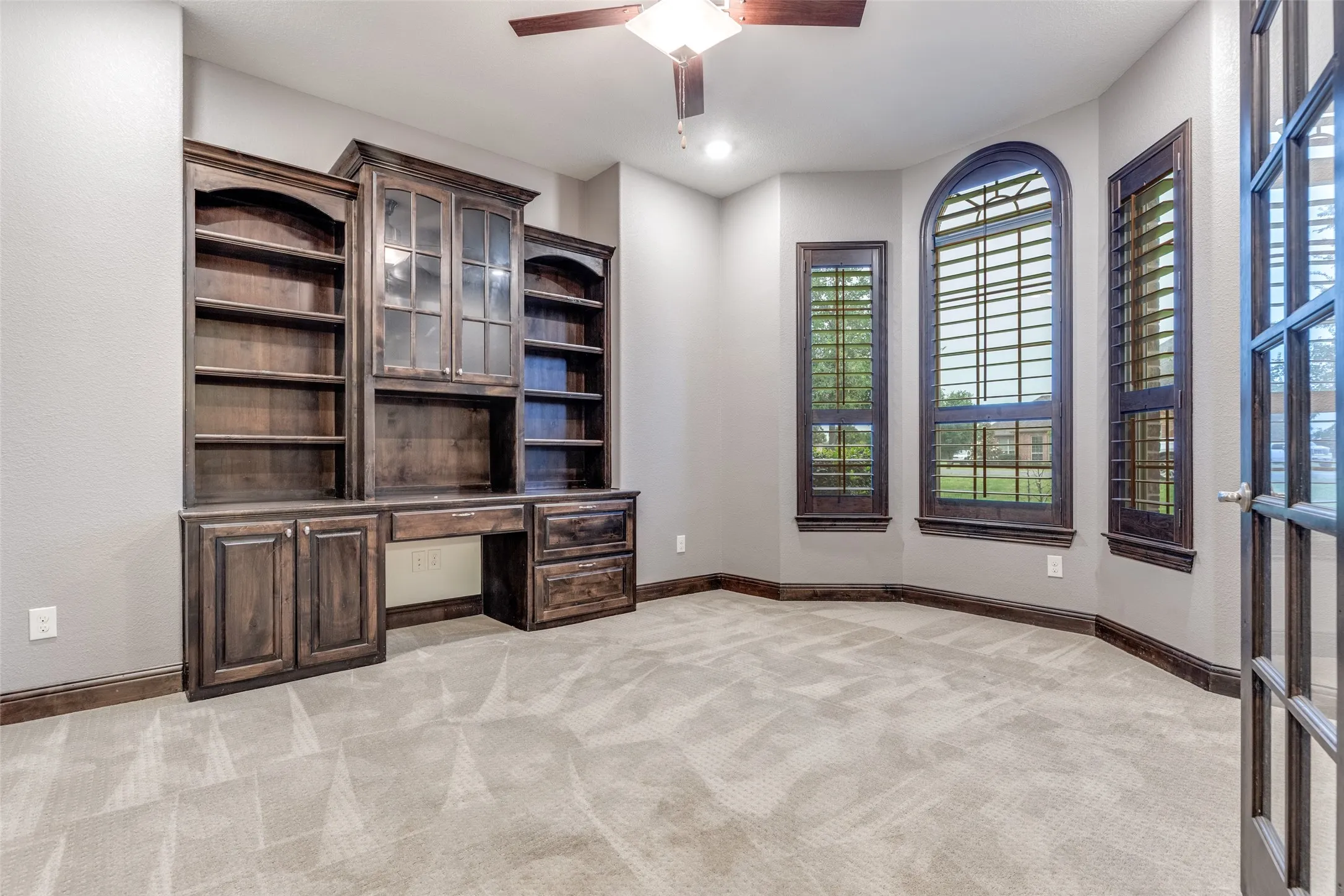 Single Family Residence For Sale in Collin County , 1960 Tapadero Lane, Celina, Texas 75009, 5 Bedroom, 5 Bathroom, 3 Garage spaces, 4,135 Sqft, built in 2015, mls#21254086, Real Estate Agent in Celina, Homes For Sale in Collin county, Homes For Sale in Celina, Realtor in Celina Texas, Real Estate Brokerage Independent Realty Texas, Luminita Cordes Realtor