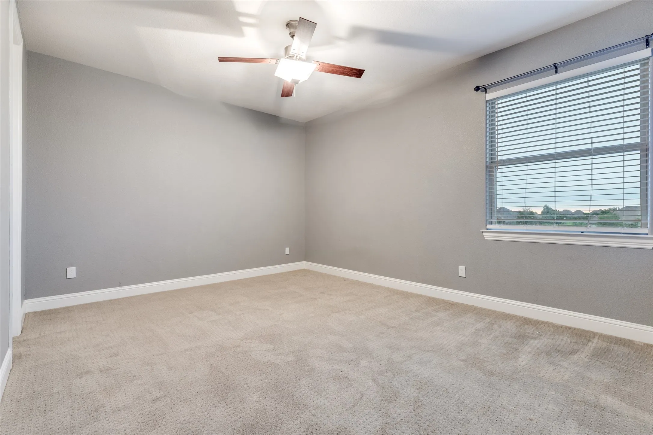 Single Family Residence For Sale in Collin County , 1960 Tapadero Lane, Celina, Texas 75009, 5 Bedroom, 5 Bathroom, 3 Garage spaces, 4,135 Sqft, built in 2015, mls#21254086, Real Estate Agent in Celina, Homes For Sale in Collin county, Homes For Sale in Celina, Realtor in Celina Texas, Real Estate Brokerage Independent Realty Texas, Luminita Cordes Realtor