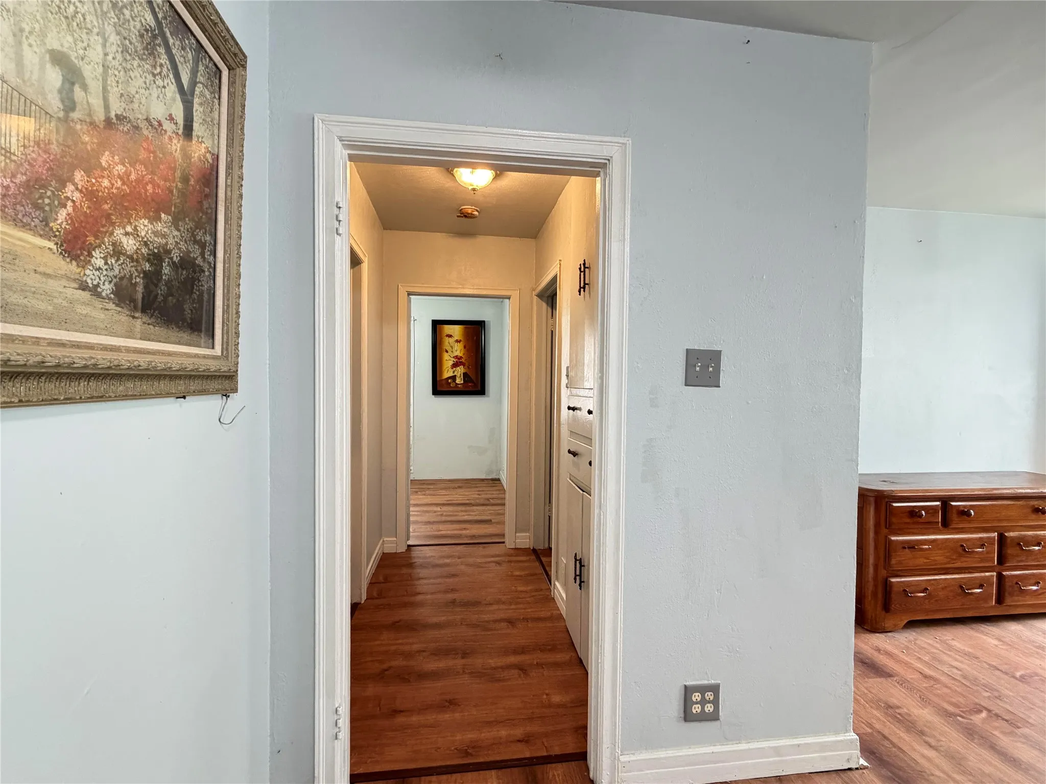 Single Family Residence For Sale in Grayson County , 605 E Morton Street, Denison, Texas 75021, 2 Bedroom, 1 Bathroom, 1 Garage spaces, 914 Sqft, built in 1945, mls#21254556, Real Estate Agent in Denison, Homes For Sale in Grayson county, Homes For Sale in Denison, Realtor in Denison Texas, Real Estate Brokerage Independent Realty Texas, Luminita Cordes Realtor