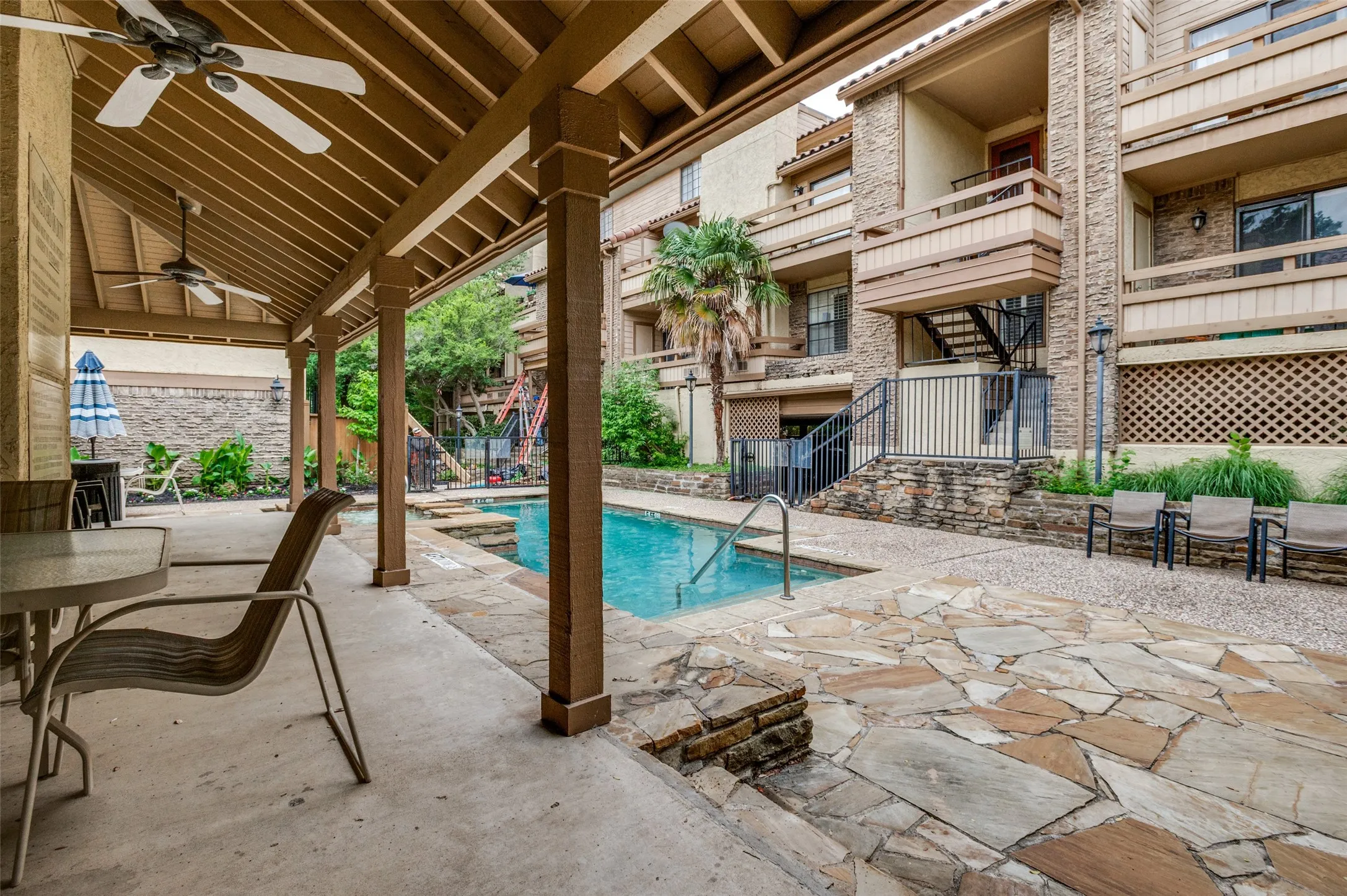 Condominium For Sale in Dallas County , 7640 W Greenway Boulevard 5K, Dallas, Texas 75209, 1 Bedroom, 2 Bathroom, Garage spaces, 808 Sqft, built in 1982, mls#21249765, Real Estate Agent in Dallas, Homes For Sale in Dallas county, Homes For Sale in Dallas, Realtor in Dallas Texas, Real Estate Brokerage Independent Realty Texas, Luminita Cordes Realtor