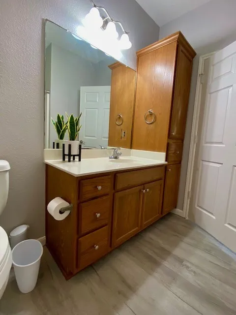 Secondary/Hall Bathroom