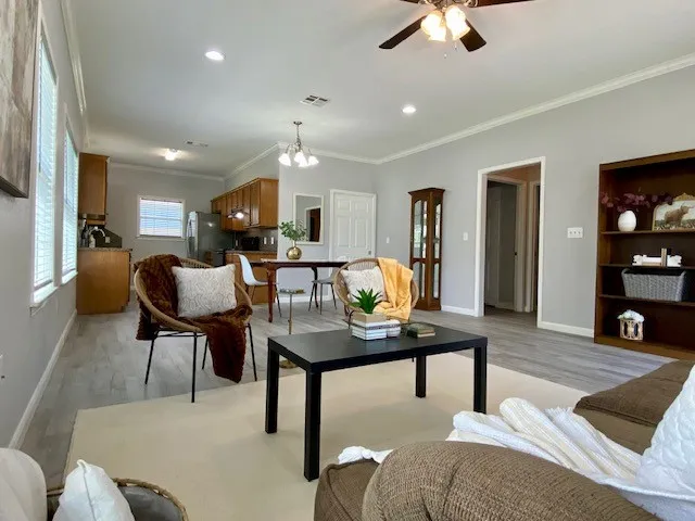 Single Family Residence For Sale in Mc Lennan County , 1008 N 14th Street, Waco, Texas 76707, 2 Bedroom, 2 Bathroom, Garage spaces, 1,116 Sqft, built in 2009, Preowned, mls#21237230, Real Estate Agent in Waco, Homes For Sale in Mc Lennan county, Homes For Sale in Waco, Realtor in Waco Texas, Real Estate Brokerage Independent Realty Texas, Luminita Cordes Realtor