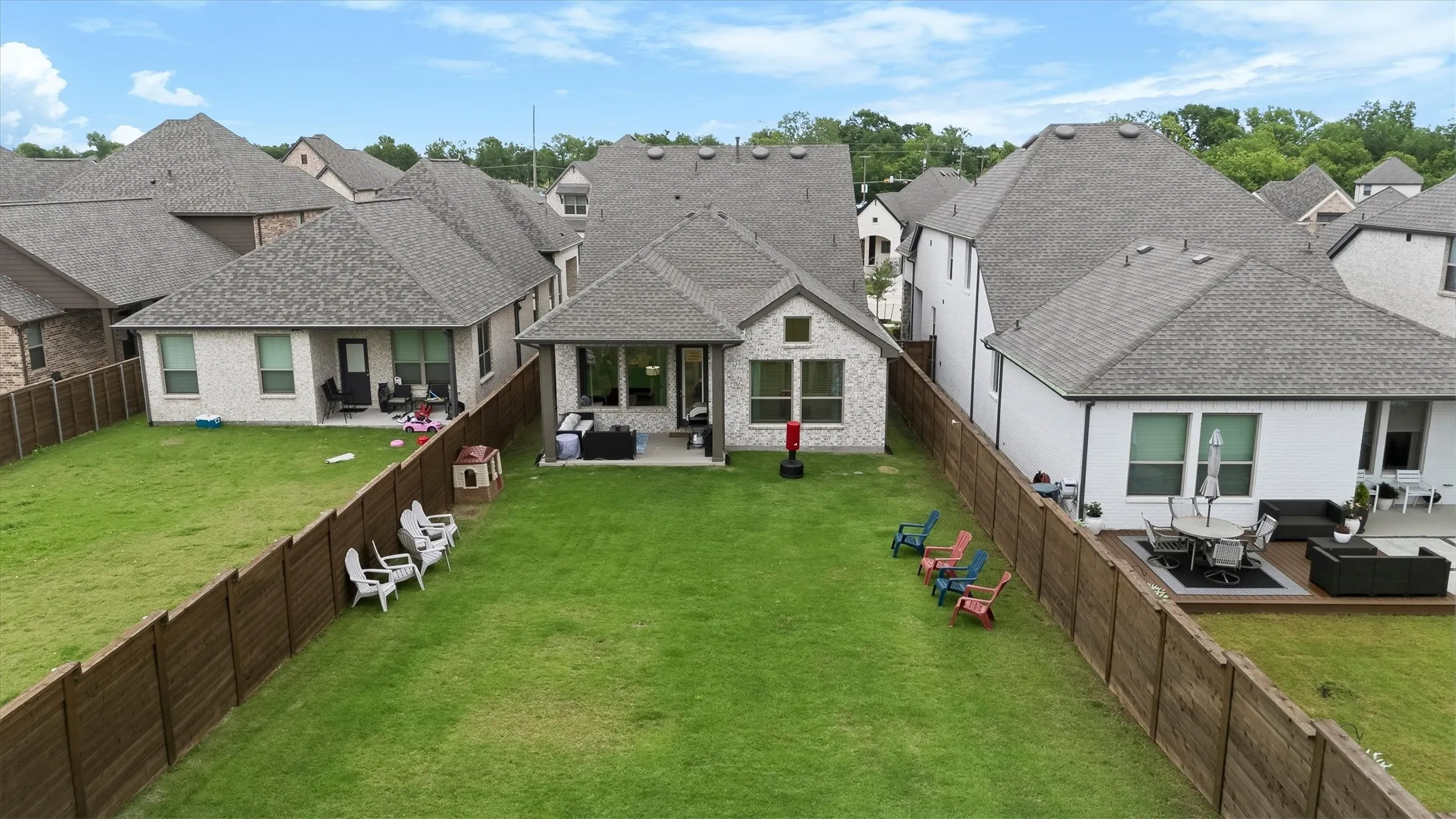 Single Family Residence For Sale in Dallas County , 1936 Jade Forest Lane, Mesquite, Texas 75181, 3 Bedroom, 3 Bathroom, 2 Garage spaces, 2,204 Sqft, built in 2024, Preowned, mls#21253298, Real Estate Agent in Mesquite, Homes For Sale in Dallas county, Homes For Sale in Mesquite, Realtor in Mesquite Texas, Real Estate Brokerage Independent Realty Texas, Luminita Cordes Realtor