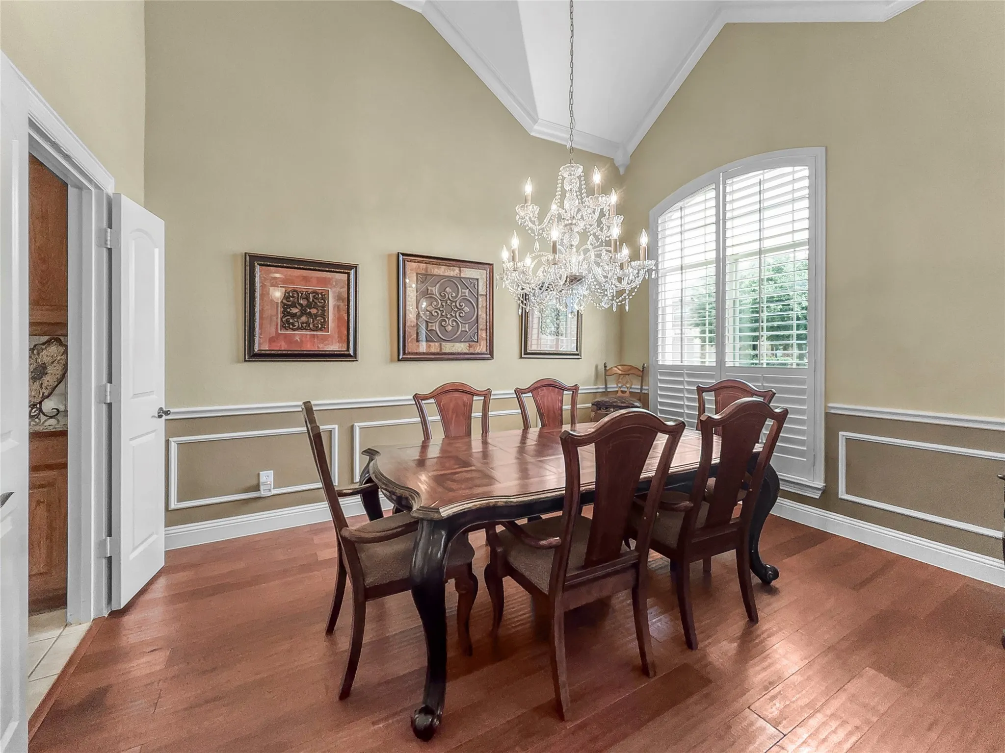 Formal dining on the right side of the entry