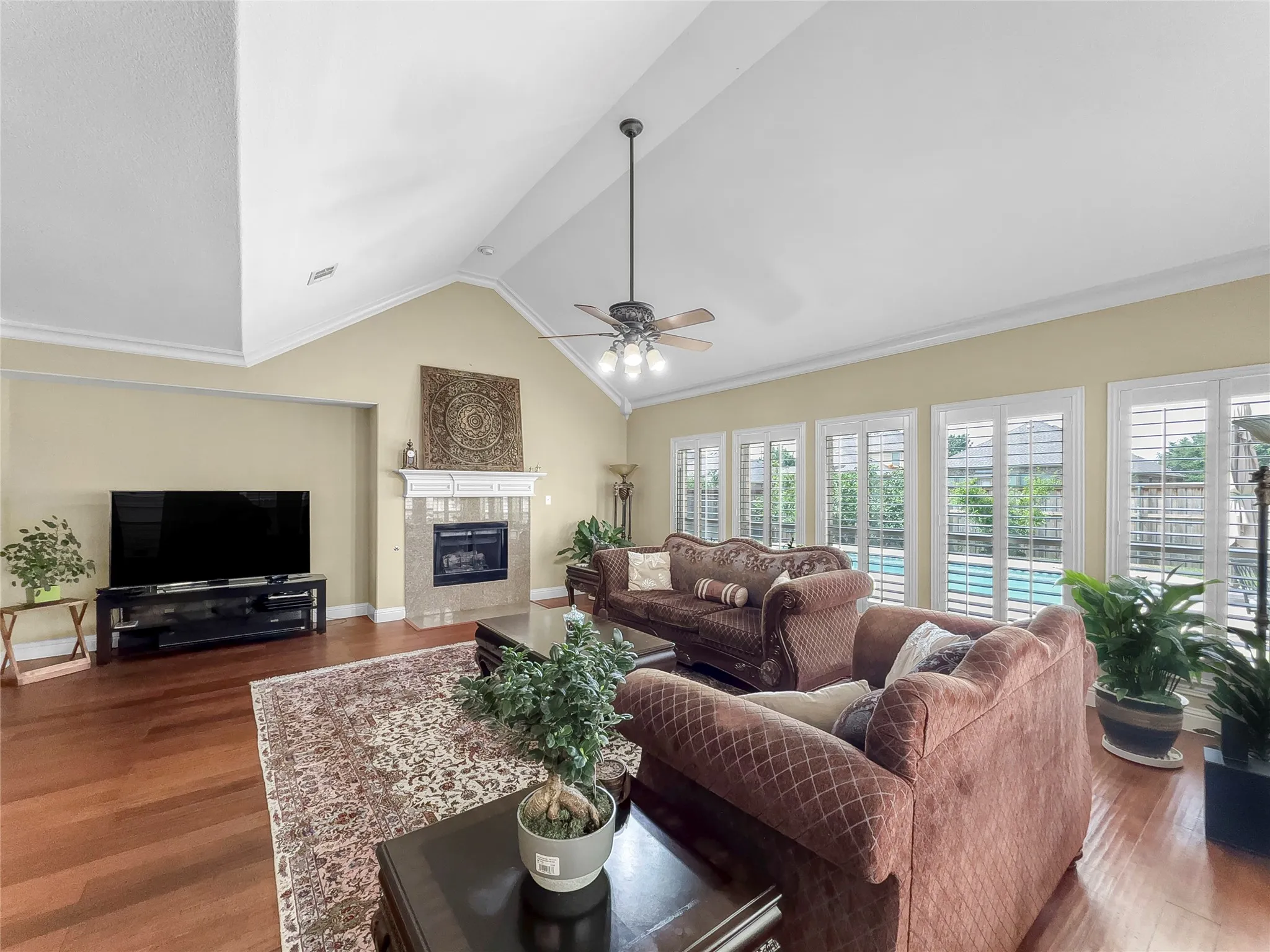 Single Family Residence For Sale in Tarrant County , 6951 Sea Harbor Drive, Grand Prairie, Texas 75054, 4 Bedroom, 4 Bathroom, 2 Garage spaces, 3,948 Sqft, built in 2008, Preowned, mls#21256030, Real Estate Agent in Grand Prairie, Homes For Sale in Tarrant county, Homes For Sale in Grand Prairie, Realtor in Grand Prairie Texas, Real Estate Brokerage Independent Realty Texas, Luminita Cordes Realtor