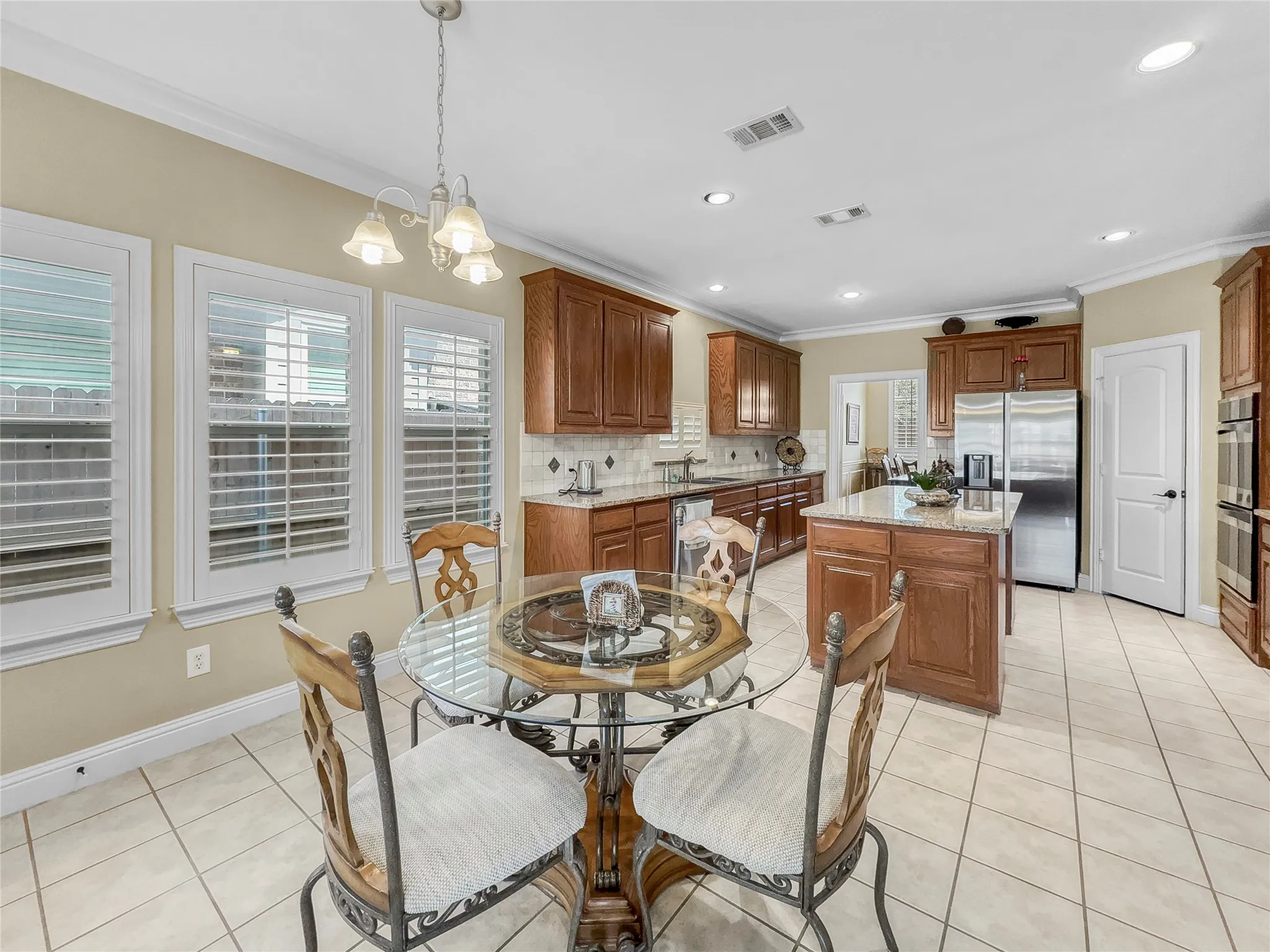 Single Family Residence For Sale in Tarrant County , 6951 Sea Harbor Drive, Grand Prairie, Texas 75054, 4 Bedroom, 4 Bathroom, 2 Garage spaces, 3,948 Sqft, built in 2008, Preowned, mls#21256030, Real Estate Agent in Grand Prairie, Homes For Sale in Tarrant county, Homes For Sale in Grand Prairie, Realtor in Grand Prairie Texas, Real Estate Brokerage Independent Realty Texas, Luminita Cordes Realtor