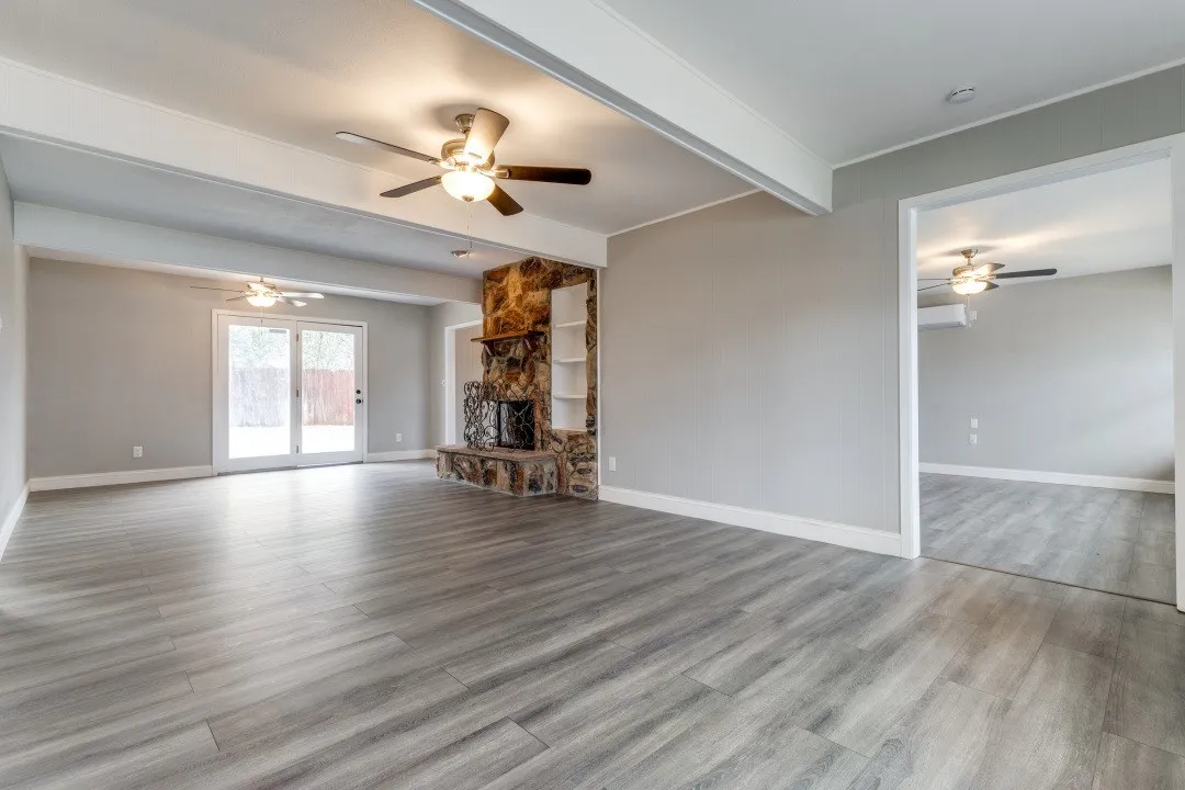 Single Family Residence For Sale in Dallas County , 12304 High Meadow Drive, Dallas, Texas 75234, 3 Bedroom, 2 Bathroom, Garage spaces, 2,205 Sqft, built in 1962, Preowned, mls#21253809, Real Estate Agent in Dallas, Homes For Sale in Dallas county, Homes For Sale in Dallas, Realtor in Dallas Texas, Real Estate Brokerage Independent Realty Texas, Luminita Cordes Realtor