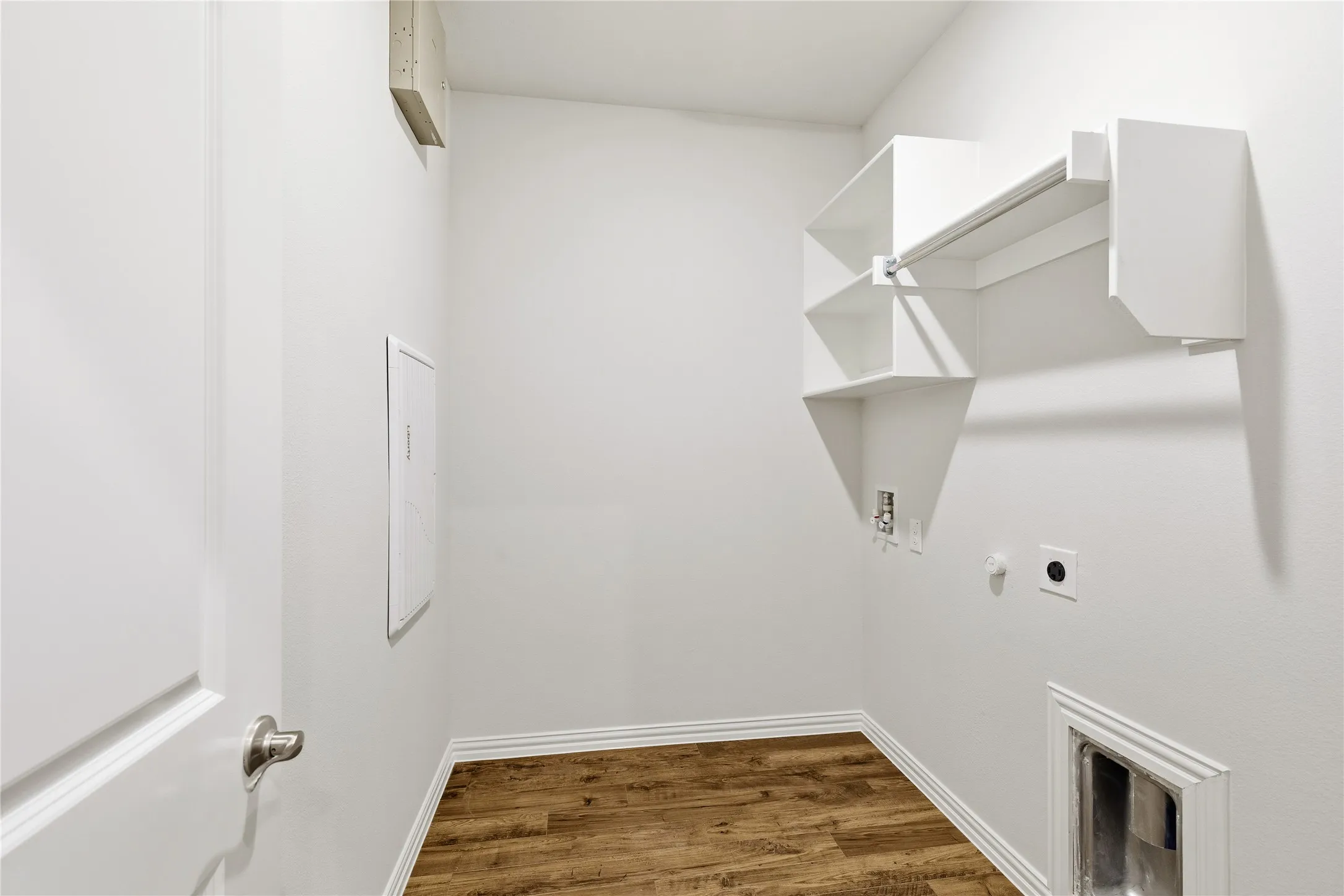 Single Family Residence For Sale in Collin County , 266 Little Bridge Drive, Lavon, Texas 75166, 4 Bedroom, 4 Bathroom, 2 Garage spaces, 2,588 Sqft, built in 2026, New Construction - Incomplete, mls#21256068, Real Estate Agent in Lavon, Homes For Sale in Collin county, Homes For Sale in Lavon, Realtor in Lavon Texas, Real Estate Brokerage Independent Realty Texas, Luminita Cordes Realtor