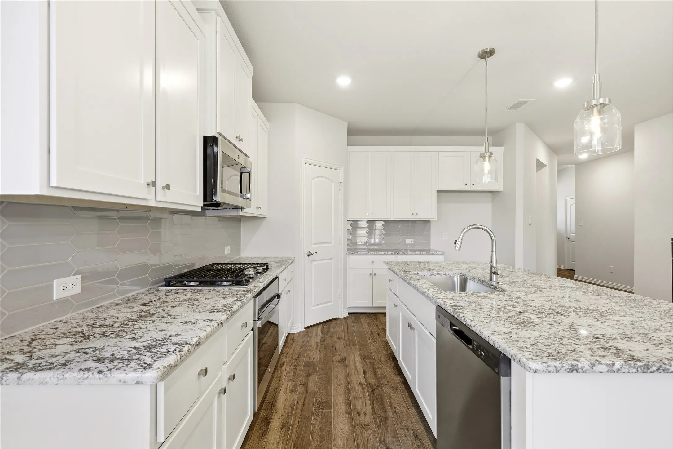 Single Family Residence For Sale in Collin County , 266 Little Bridge Drive, Lavon, Texas 75166, 4 Bedroom, 4 Bathroom, 2 Garage spaces, 2,588 Sqft, built in 2026, New Construction - Incomplete, mls#21256068, Real Estate Agent in Lavon, Homes For Sale in Collin county, Homes For Sale in Lavon, Realtor in Lavon Texas, Real Estate Brokerage Independent Realty Texas, Luminita Cordes Realtor