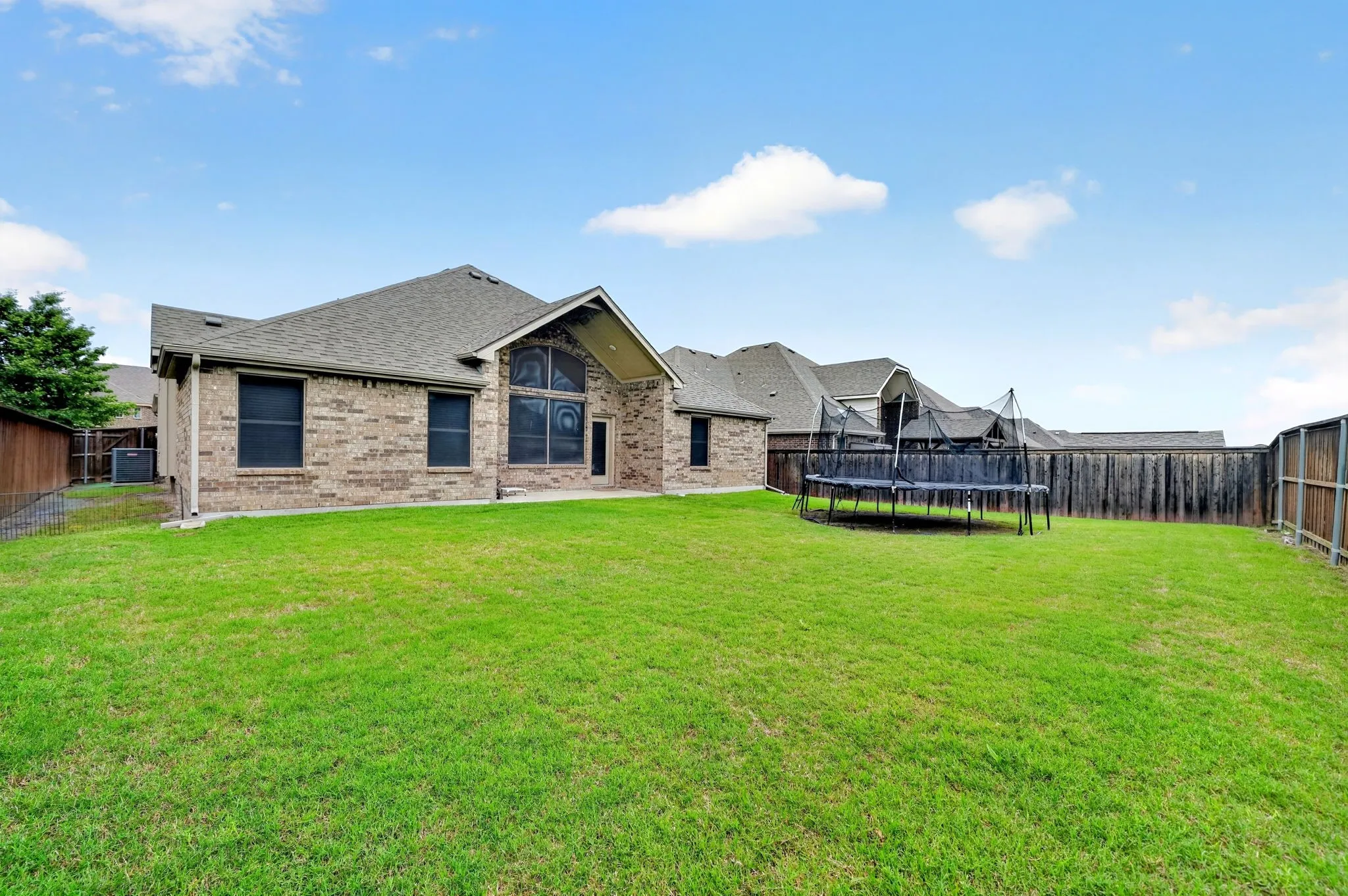 Single Family Residence For Sale in Rockwall County , 1748 Amalfi Drive, Mclendon Chisholm, Texas 75032, 4 Bedroom, 2 Bathroom, 2 Garage spaces, 2,225 Sqft, built in 2019, mls#21252407, Real Estate Agent in Mclendon Chisholm, Homes For Sale in Rockwall county, Homes For Sale in Mclendon Chisholm, Realtor in Mclendon Chisholm Texas, Real Estate Brokerage Independent Realty Texas, Luminita Cordes Realtor