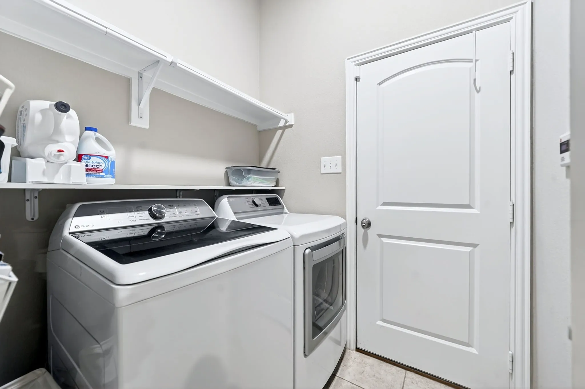 Single Family Residence For Sale in Rockwall County , 1748 Amalfi Drive, Mclendon Chisholm, Texas 75032, 4 Bedroom, 2 Bathroom, 2 Garage spaces, 2,225 Sqft, built in 2019, mls#21252407, Real Estate Agent in Mclendon Chisholm, Homes For Sale in Rockwall county, Homes For Sale in Mclendon Chisholm, Realtor in Mclendon Chisholm Texas, Real Estate Brokerage Independent Realty Texas, Luminita Cordes Realtor