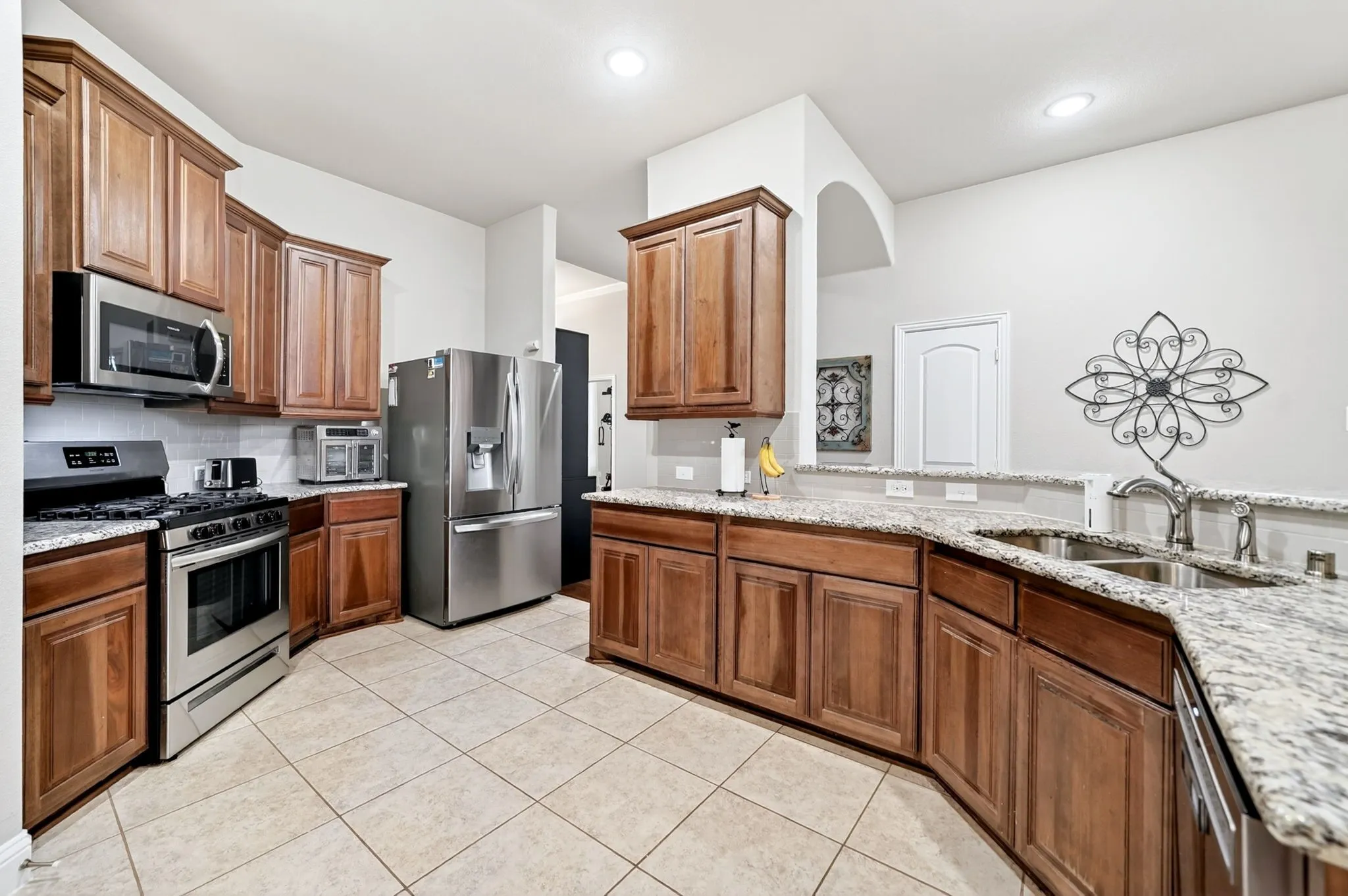 Single Family Residence For Sale in Rockwall County , 1748 Amalfi Drive, Mclendon Chisholm, Texas 75032, 4 Bedroom, 2 Bathroom, 2 Garage spaces, 2,225 Sqft, built in 2019, mls#21252407, Real Estate Agent in Mclendon Chisholm, Homes For Sale in Rockwall county, Homes For Sale in Mclendon Chisholm, Realtor in Mclendon Chisholm Texas, Real Estate Brokerage Independent Realty Texas, Luminita Cordes Realtor