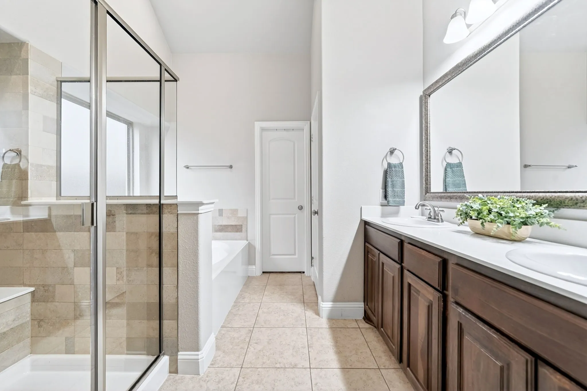 Single Family Residence For Sale in Rockwall County , 1748 Amalfi Drive, Mclendon Chisholm, Texas 75032, 4 Bedroom, 2 Bathroom, 2 Garage spaces, 2,225 Sqft, built in 2019, mls#21252407, Real Estate Agent in Mclendon Chisholm, Homes For Sale in Rockwall county, Homes For Sale in Mclendon Chisholm, Realtor in Mclendon Chisholm Texas, Real Estate Brokerage Independent Realty Texas, Luminita Cordes Realtor