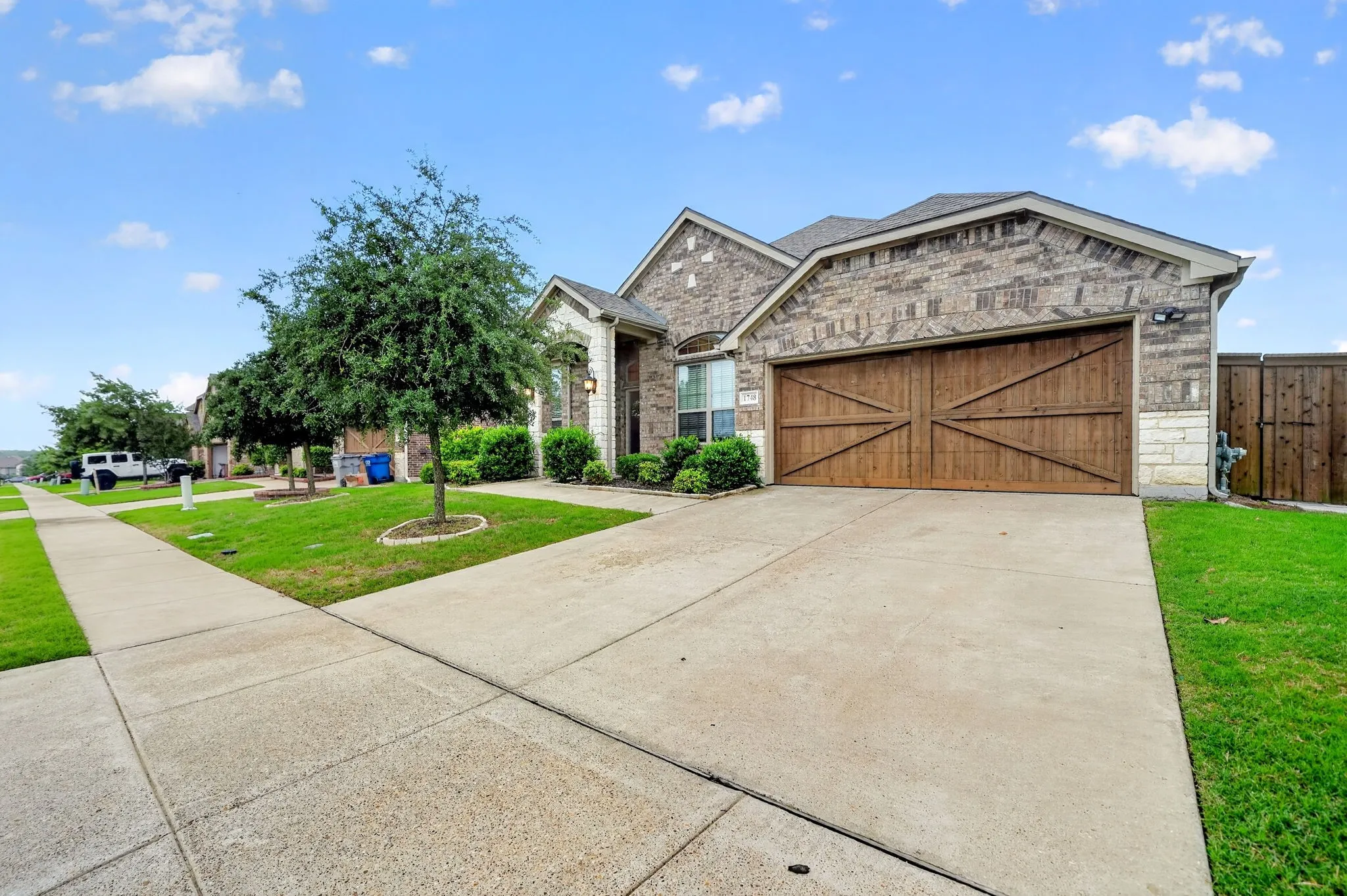 Single Family Residence For Sale in Rockwall County , 1748 Amalfi Drive, Mclendon Chisholm, Texas 75032, 4 Bedroom, 2 Bathroom, 2 Garage spaces, 2,225 Sqft, built in 2019, mls#21252407, Real Estate Agent in Mclendon Chisholm, Homes For Sale in Rockwall county, Homes For Sale in Mclendon Chisholm, Realtor in Mclendon Chisholm Texas, Real Estate Brokerage Independent Realty Texas, Luminita Cordes Realtor