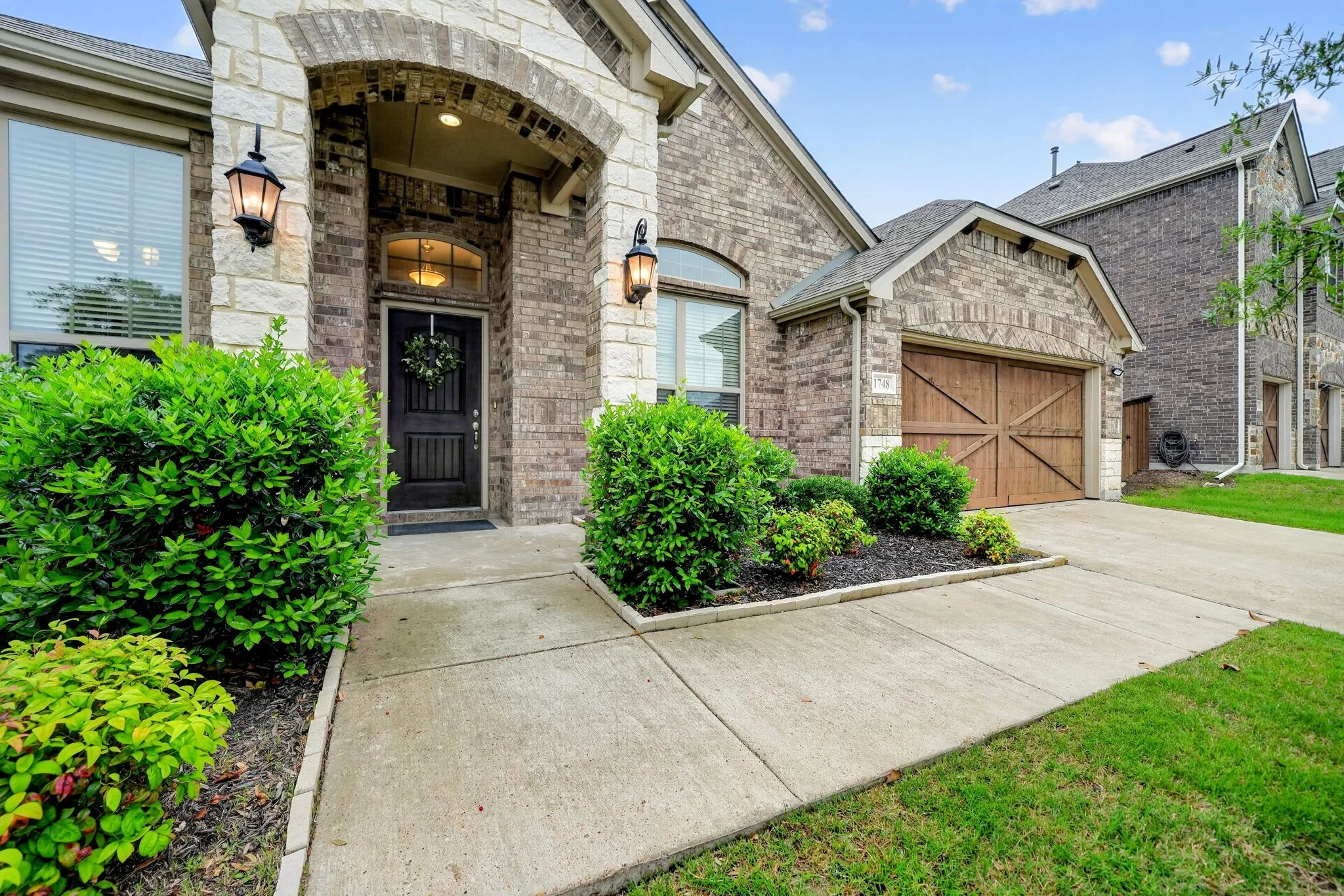 Single Family Residence For Sale in Rockwall County , 1748 Amalfi Drive, Mclendon Chisholm, Texas 75032, 4 Bedroom, 2 Bathroom, 2 Garage spaces, 2,225 Sqft, built in 2019, mls#21252407, Real Estate Agent in Mclendon Chisholm, Homes For Sale in Rockwall county, Homes For Sale in Mclendon Chisholm, Realtor in Mclendon Chisholm Texas, Real Estate Brokerage Independent Realty Texas, Luminita Cordes Realtor