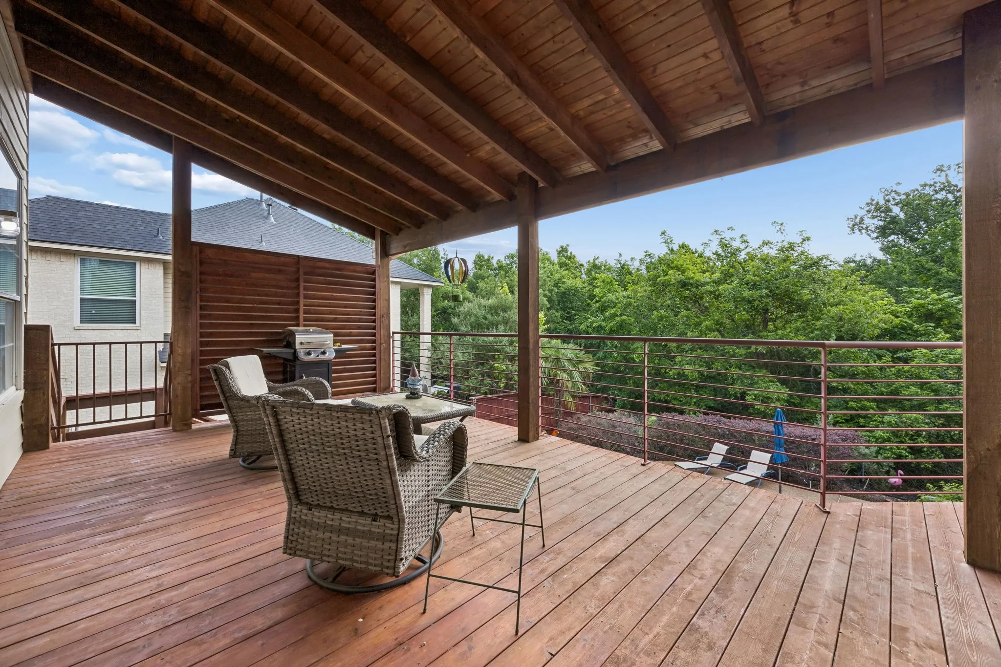 Single Family Residence For Sale in Tarrant County , 3323 Shellbrook Court, Arlington, Texas 76016, 4 Bedroom, 5 Bathroom, 4 Garage spaces, 4,349 Sqft, built in 1993, Preowned, mls#21255409, Real Estate Agent in Arlington, Homes For Sale in Tarrant county, Homes For Sale in Arlington, Realtor in Arlington Texas, Real Estate Brokerage Independent Realty Texas, Luminita Cordes Realtor