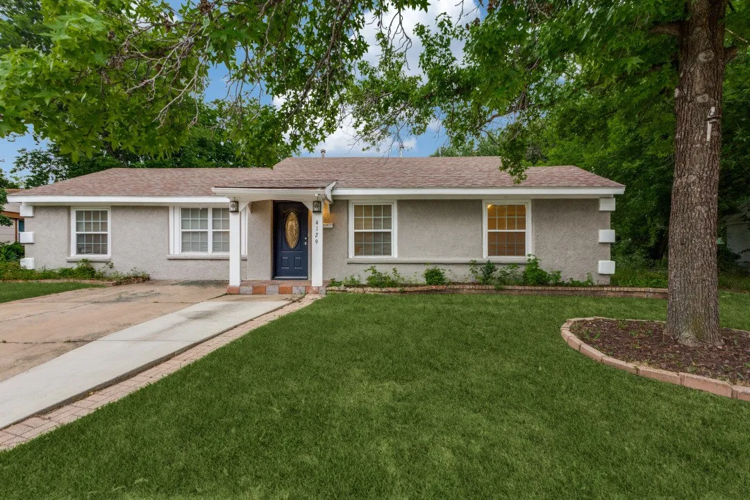 Single Family Residence For Rent in Tarrant County , 4129 Winfield Avenue, Fort Worth, Texas 76109, 3 Bedroom, 2 Bathroom, Garage spaces, 1,465 Sqft, built in 1950, Preowned, mls#21254179, Real Estate Agent in Fort Worth, Homes For Rent in Tarrant county, Homes For Rent in Fort Worth, Realtor in Fort Worth Texas, Real Estate Brokerage Independent Realty Texas, Luminita Cordes Realtor